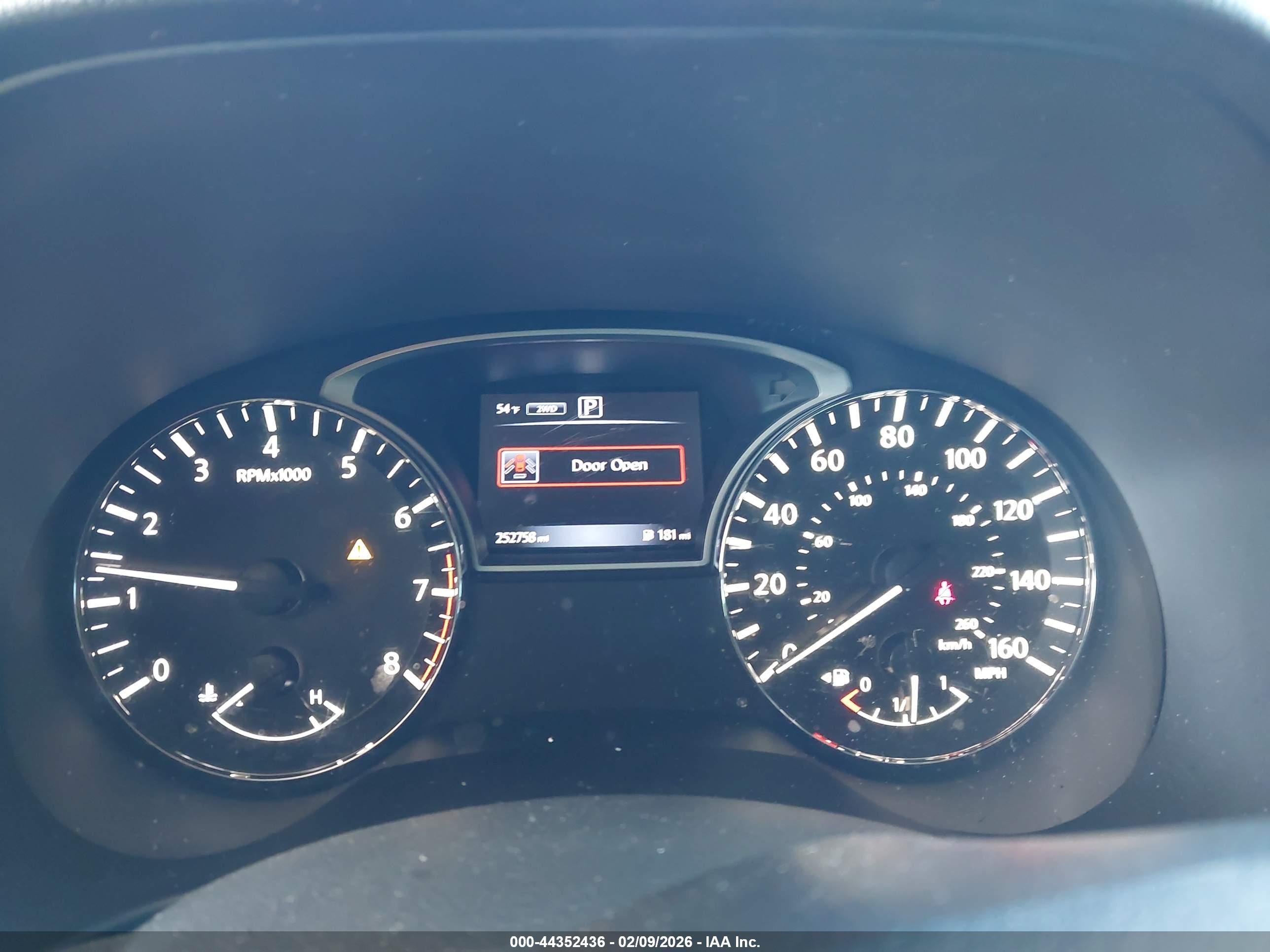 NISSAN PATHFINDER image 7