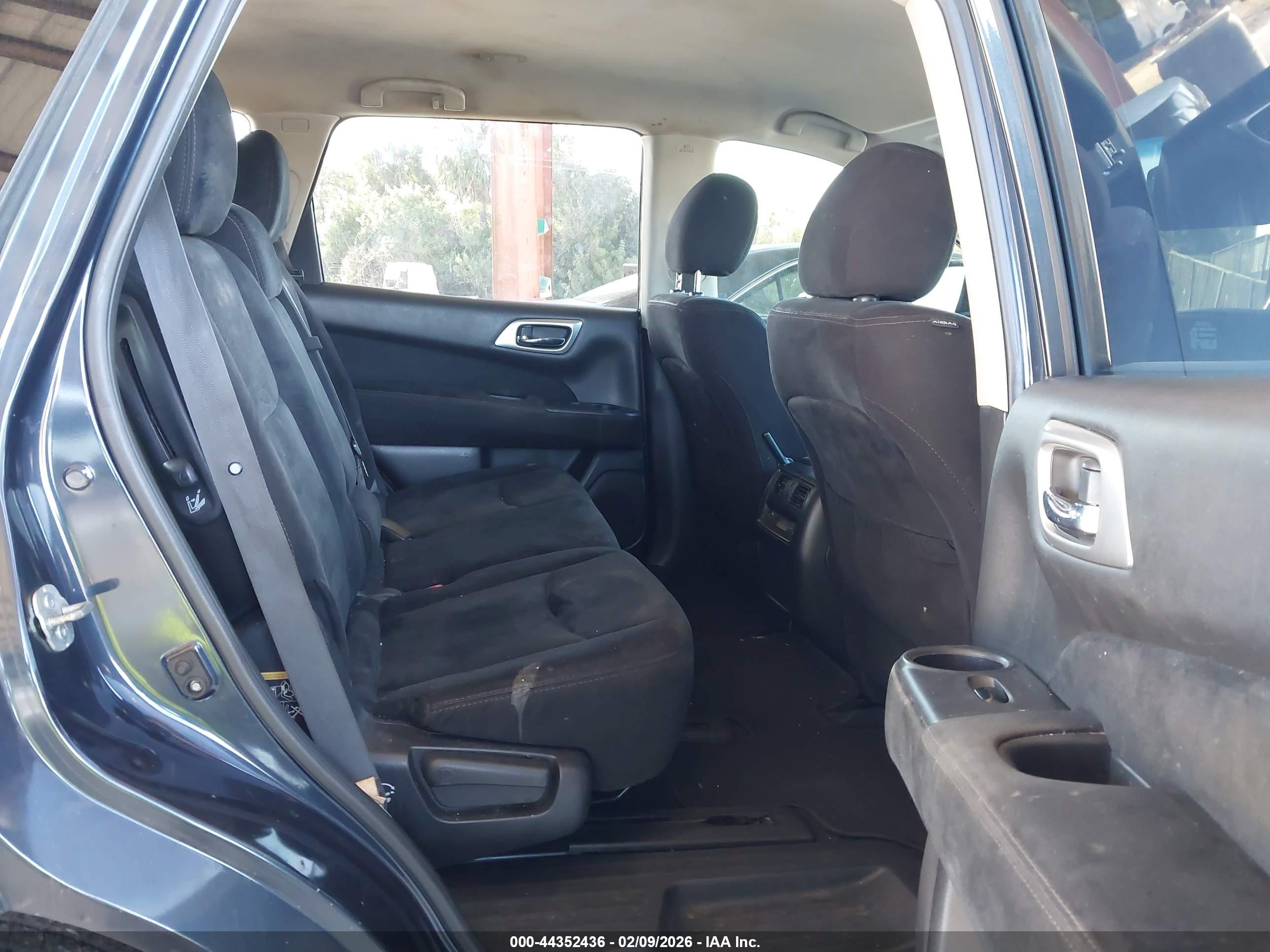NISSAN PATHFINDER image 8