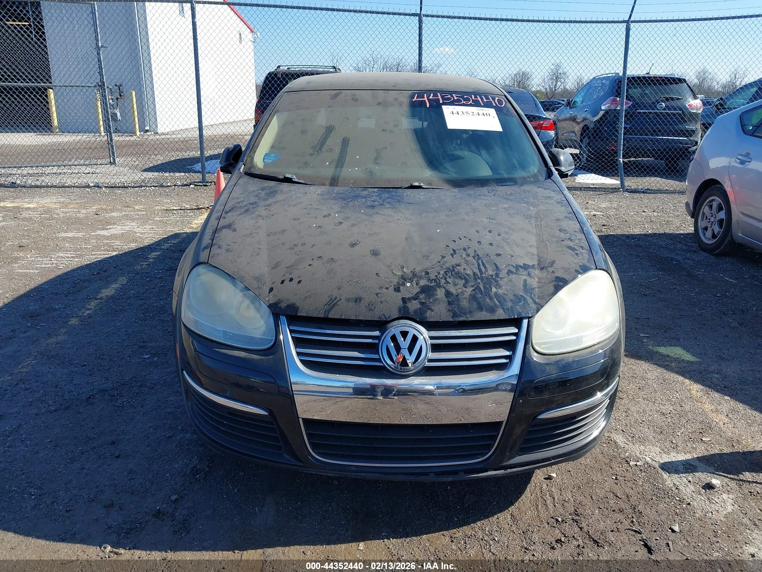 VOLKSWAGEN JETTA image 6