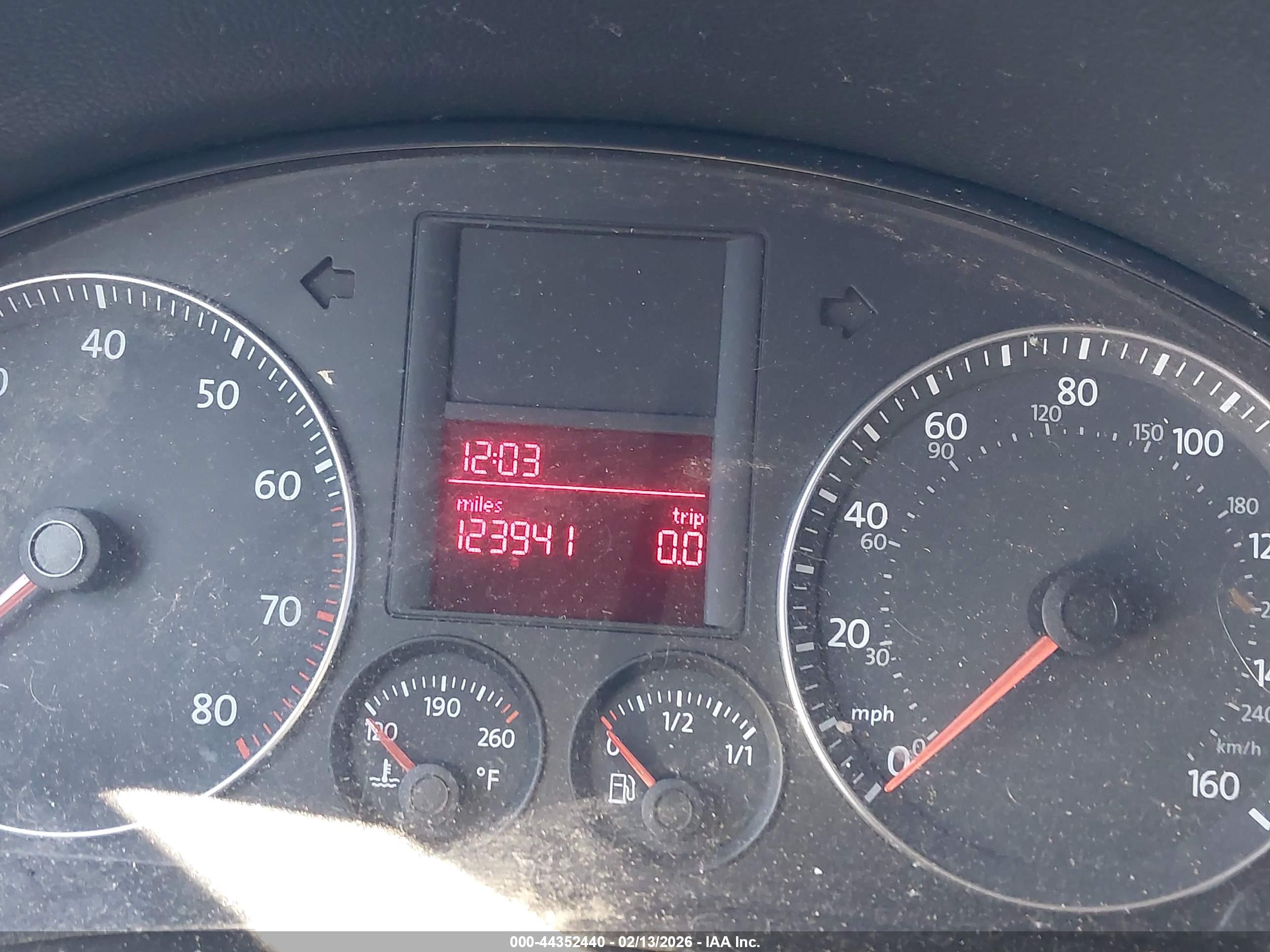 VOLKSWAGEN JETTA image 7