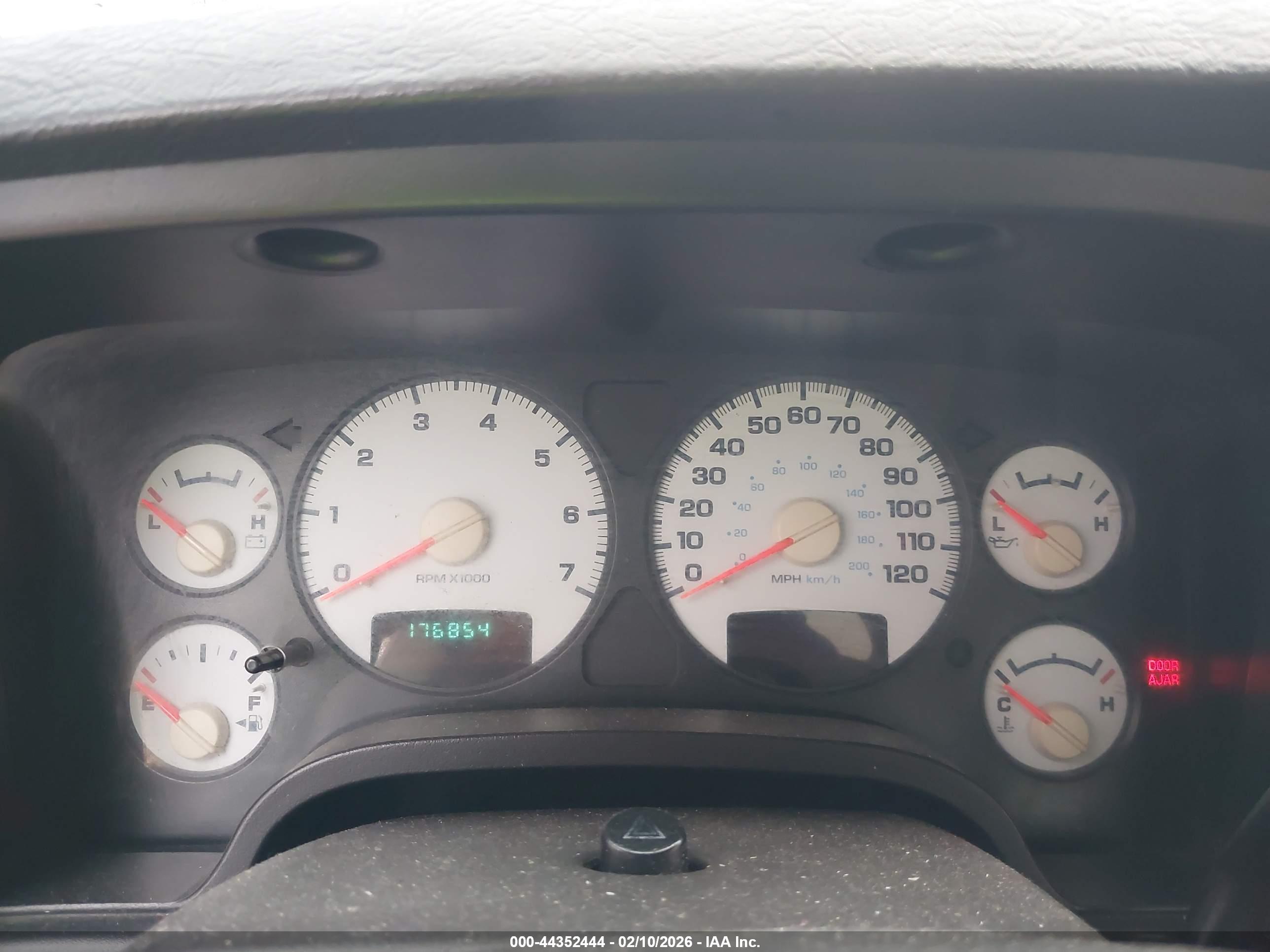 DODGE RAM image 7