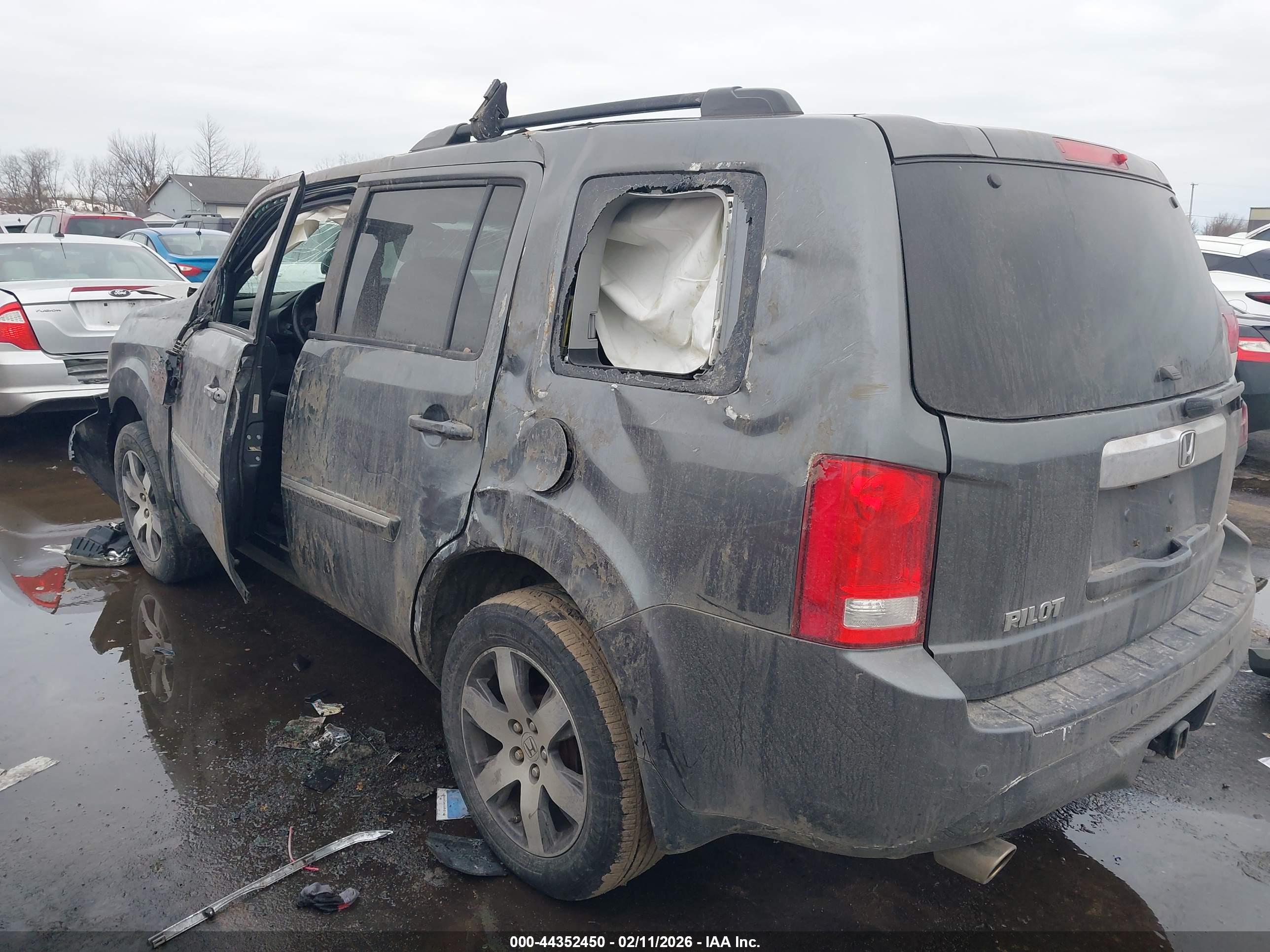HONDA PILOT image 3