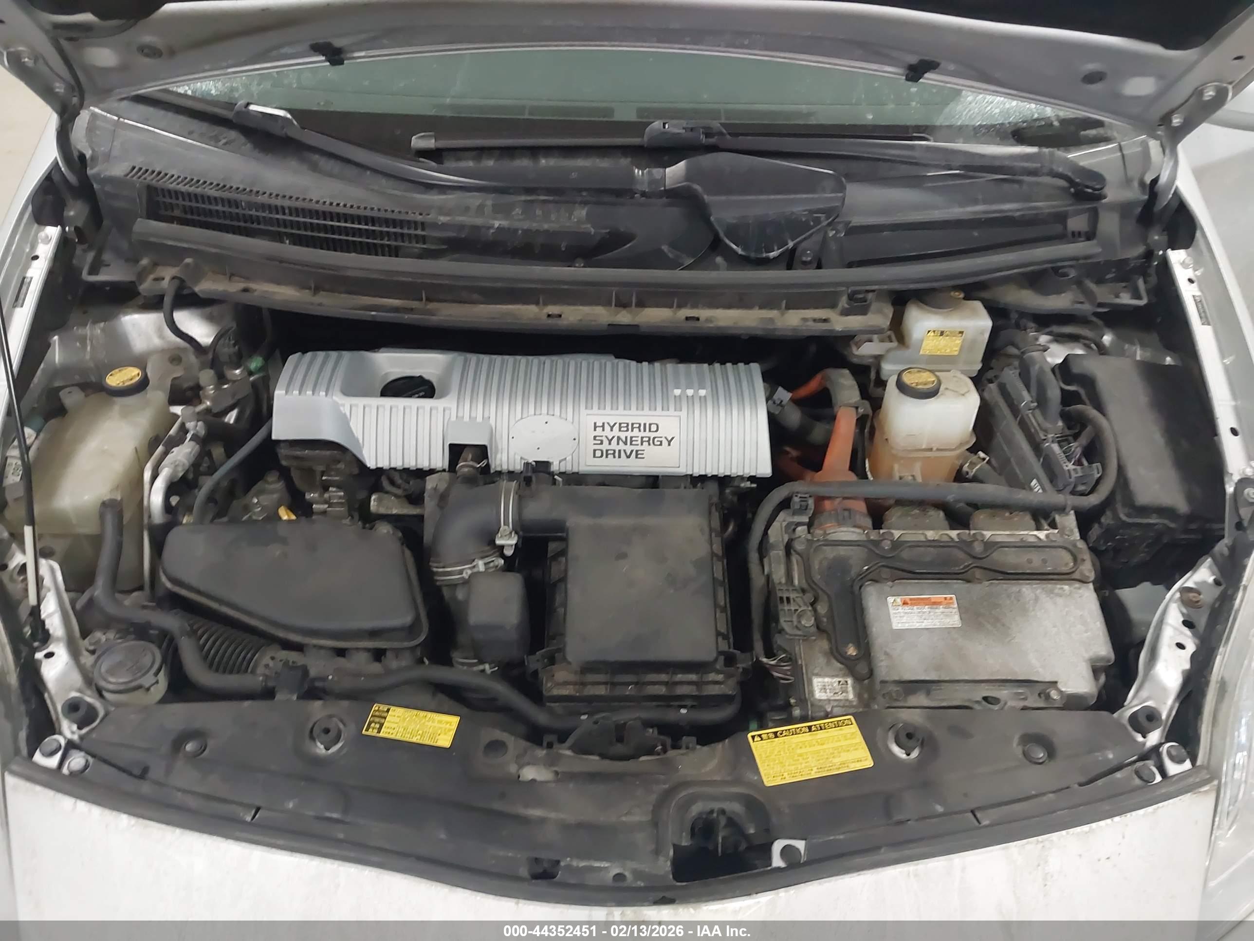 TOYOTA PRIUS image 10