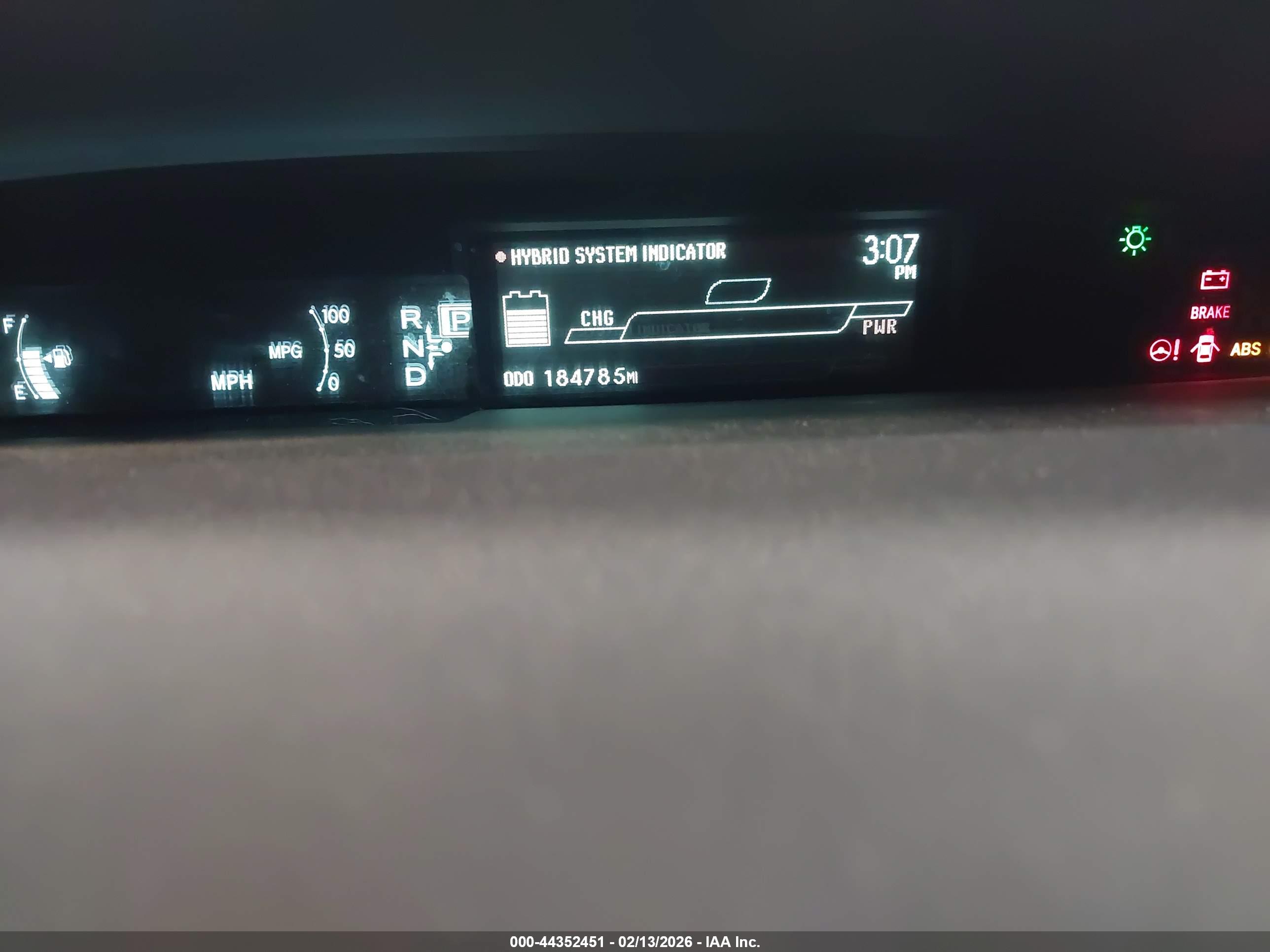 TOYOTA PRIUS image 7