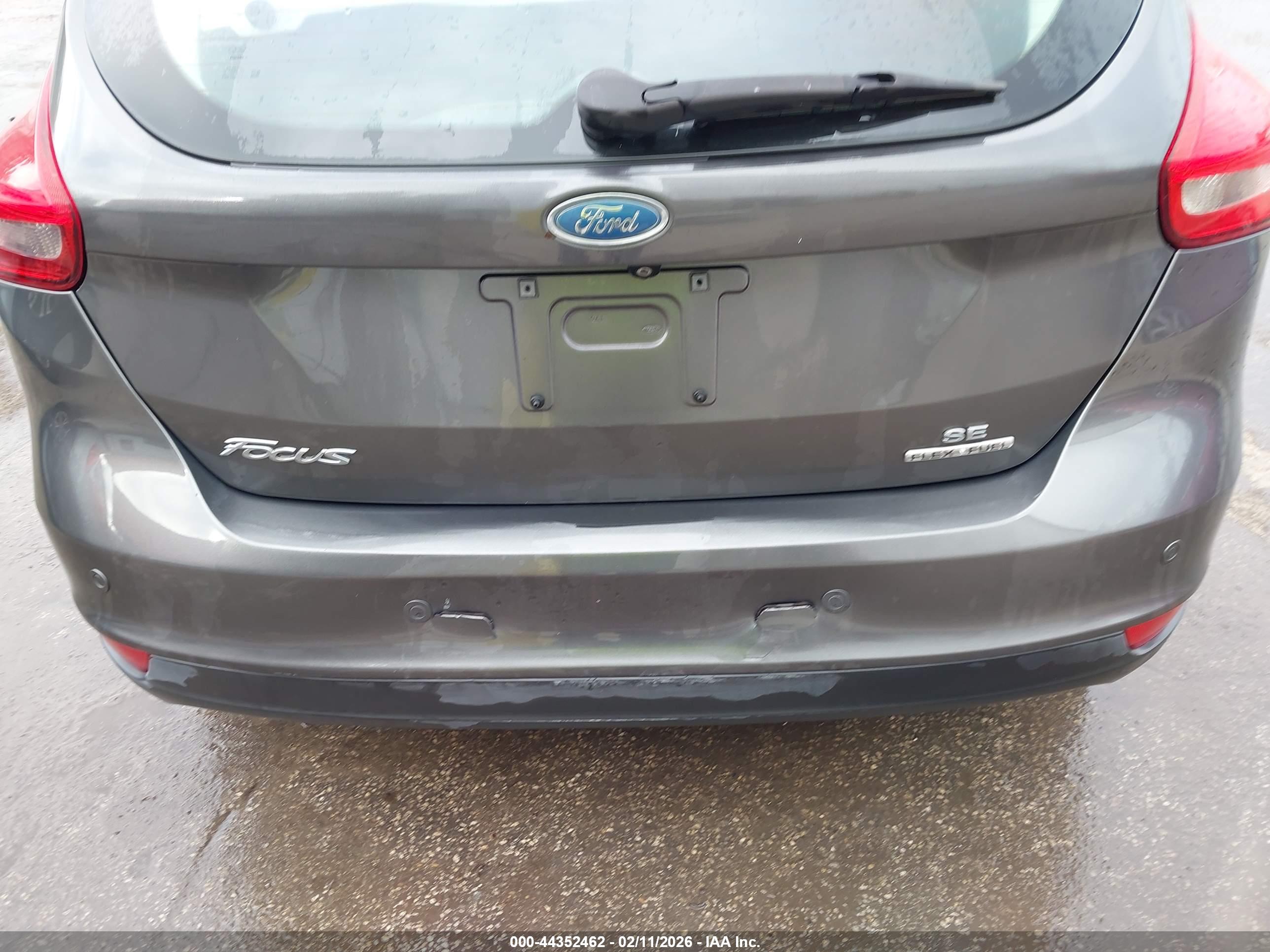 FORD FOCUS image 6