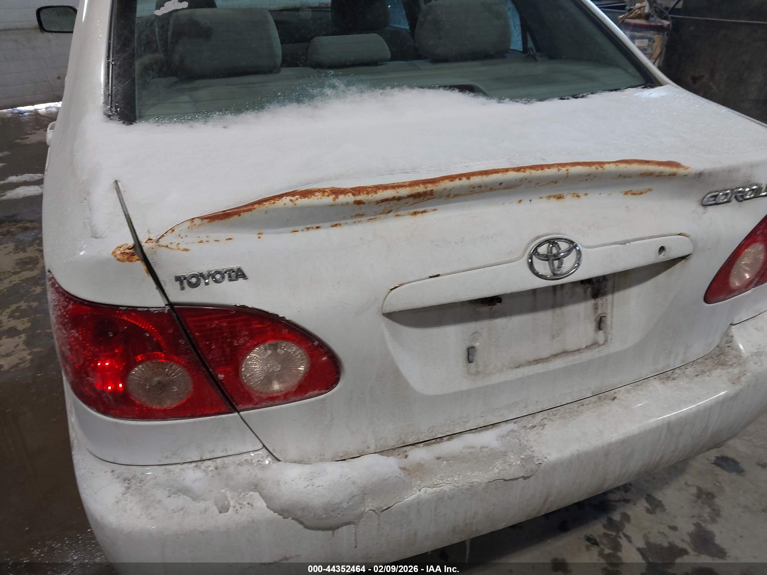 TOYOTA COROLLA image 6