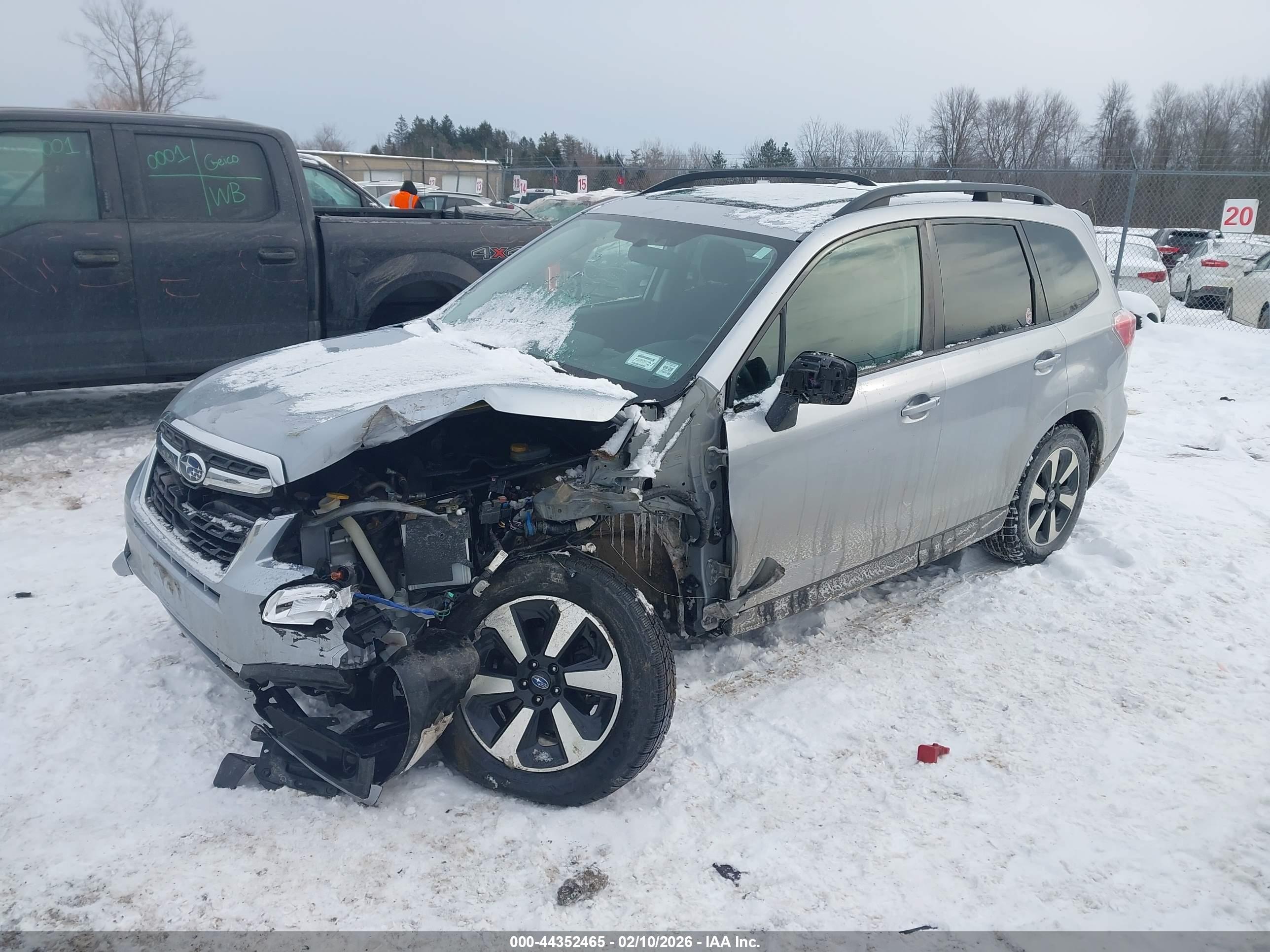 SUBARU FORESTER image 2