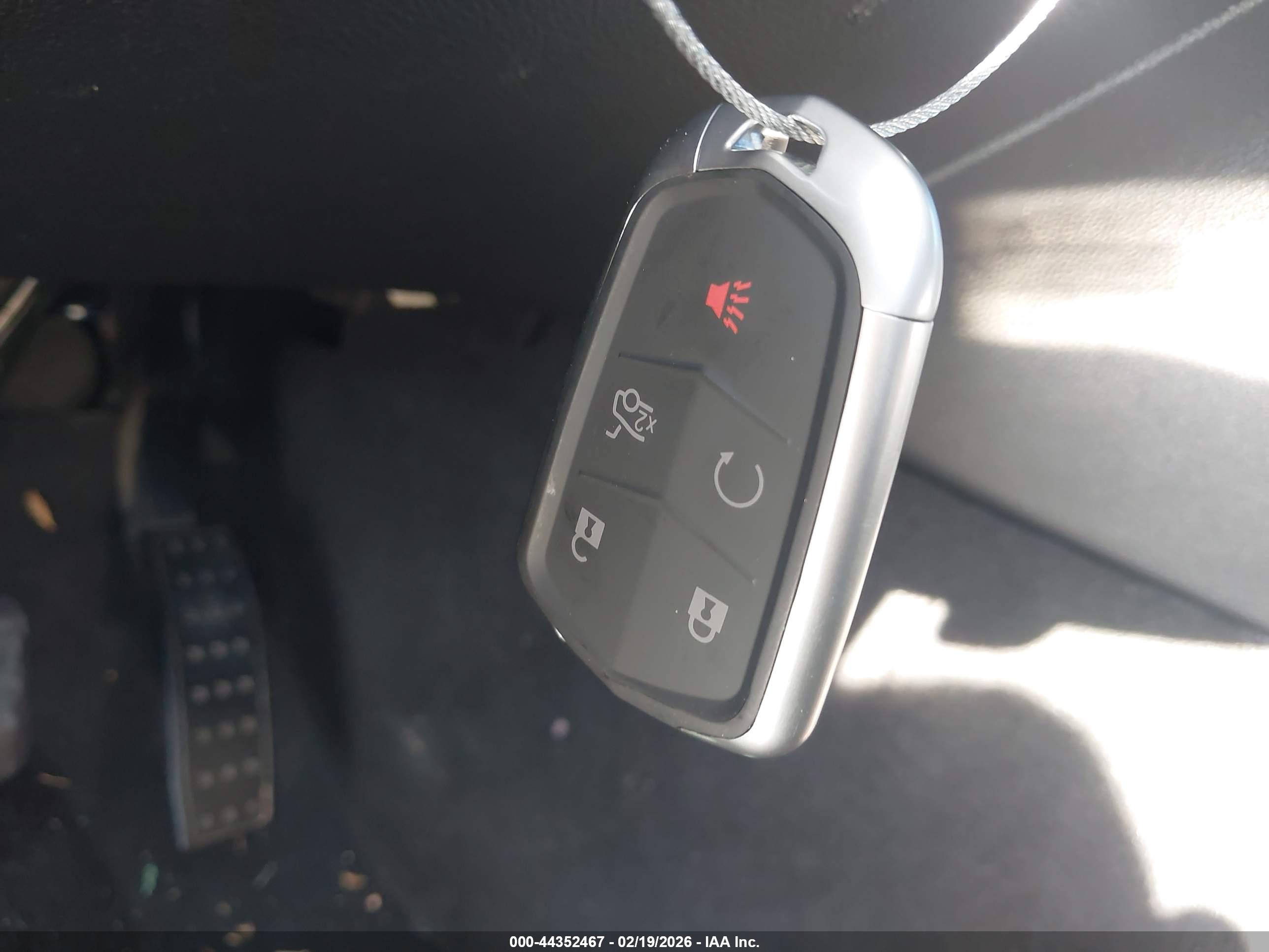 CADILLAC SRX image 11