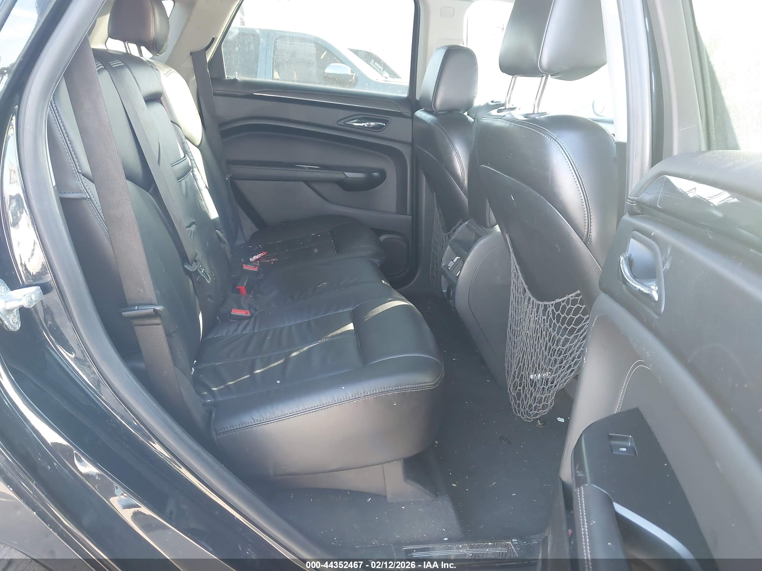 CADILLAC SRX image 8
