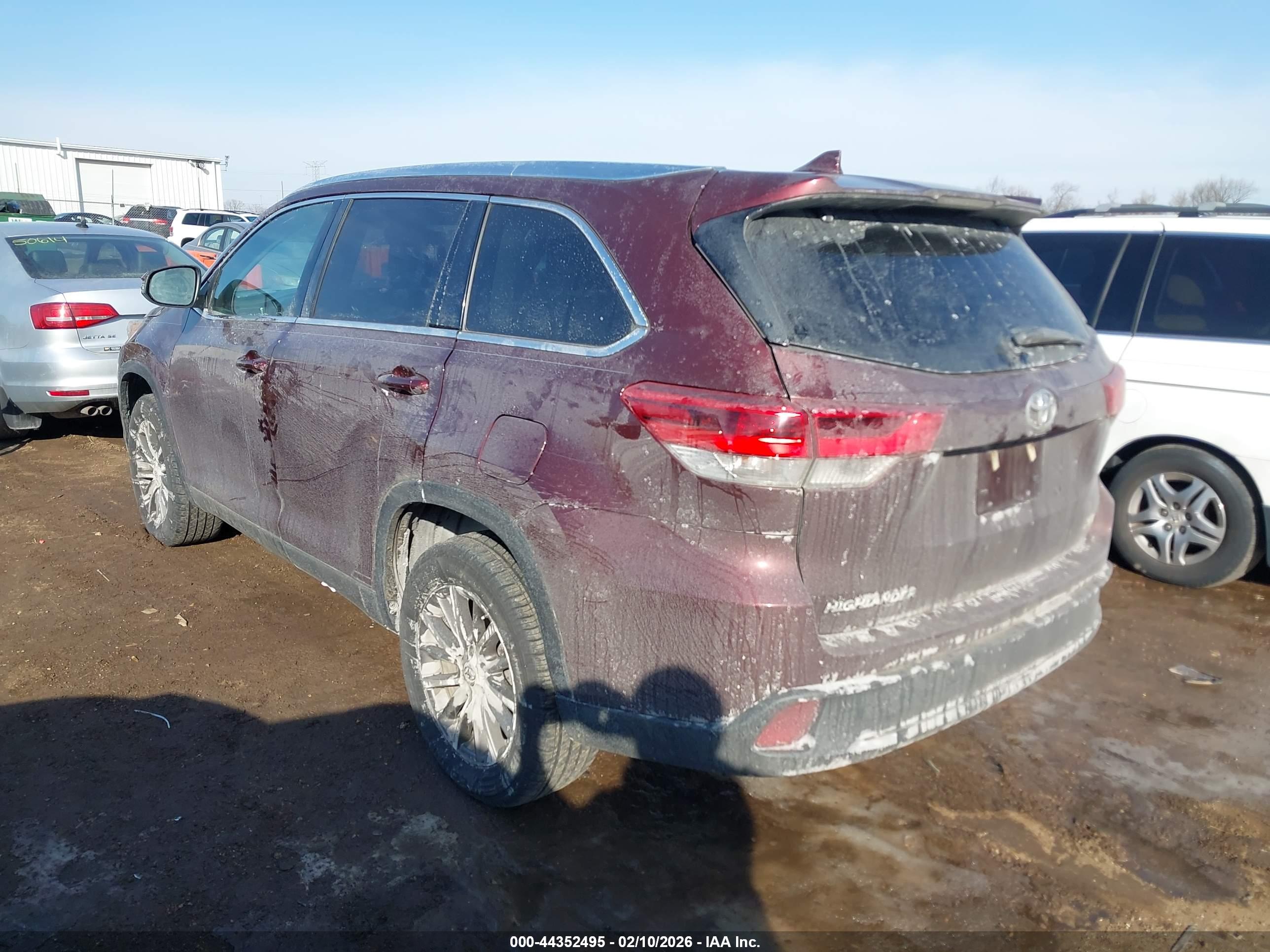 TOYOTA HIGHLANDER image 3