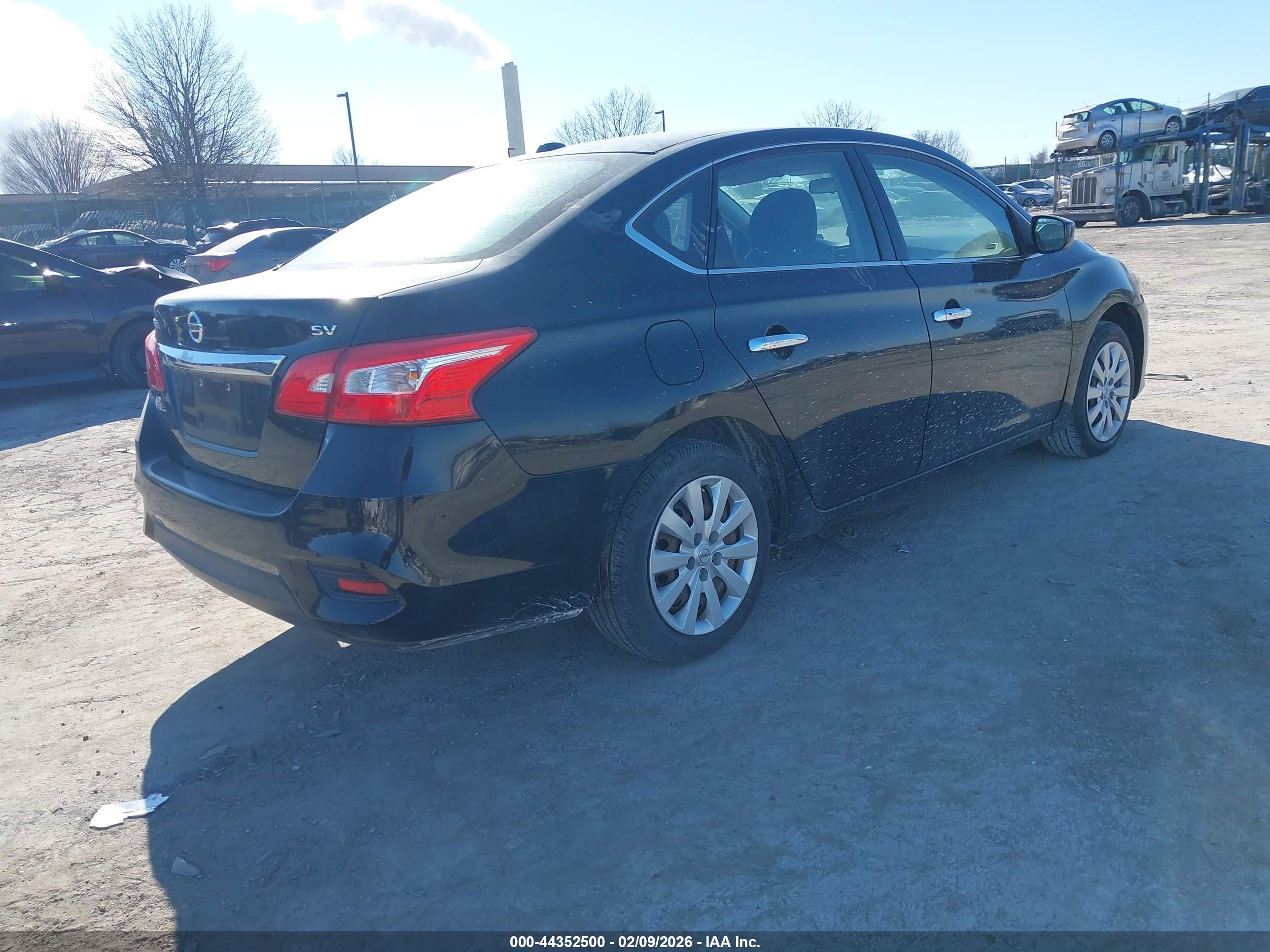 NISSAN SENTRA image 4