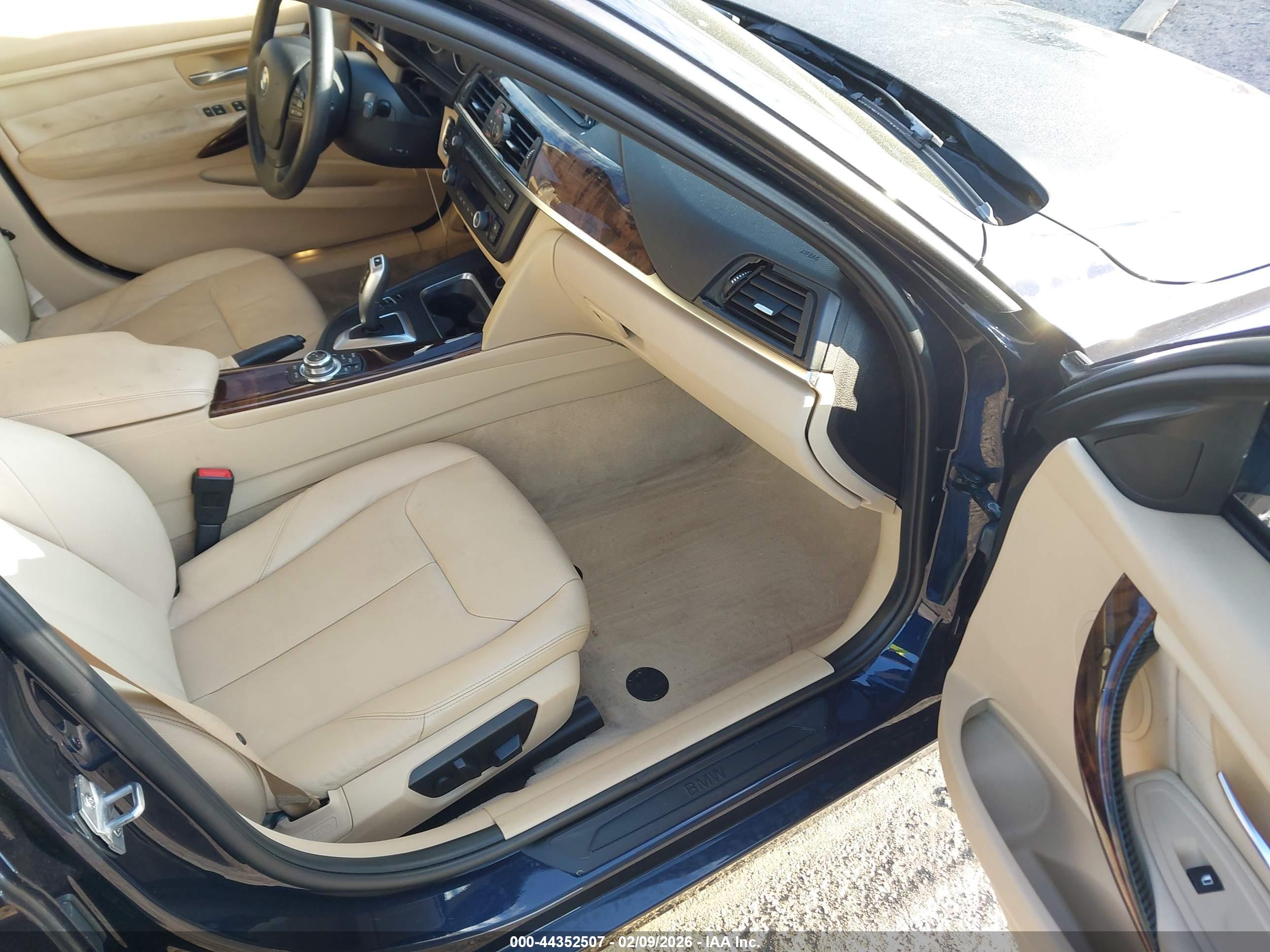 BMW 328I image 5