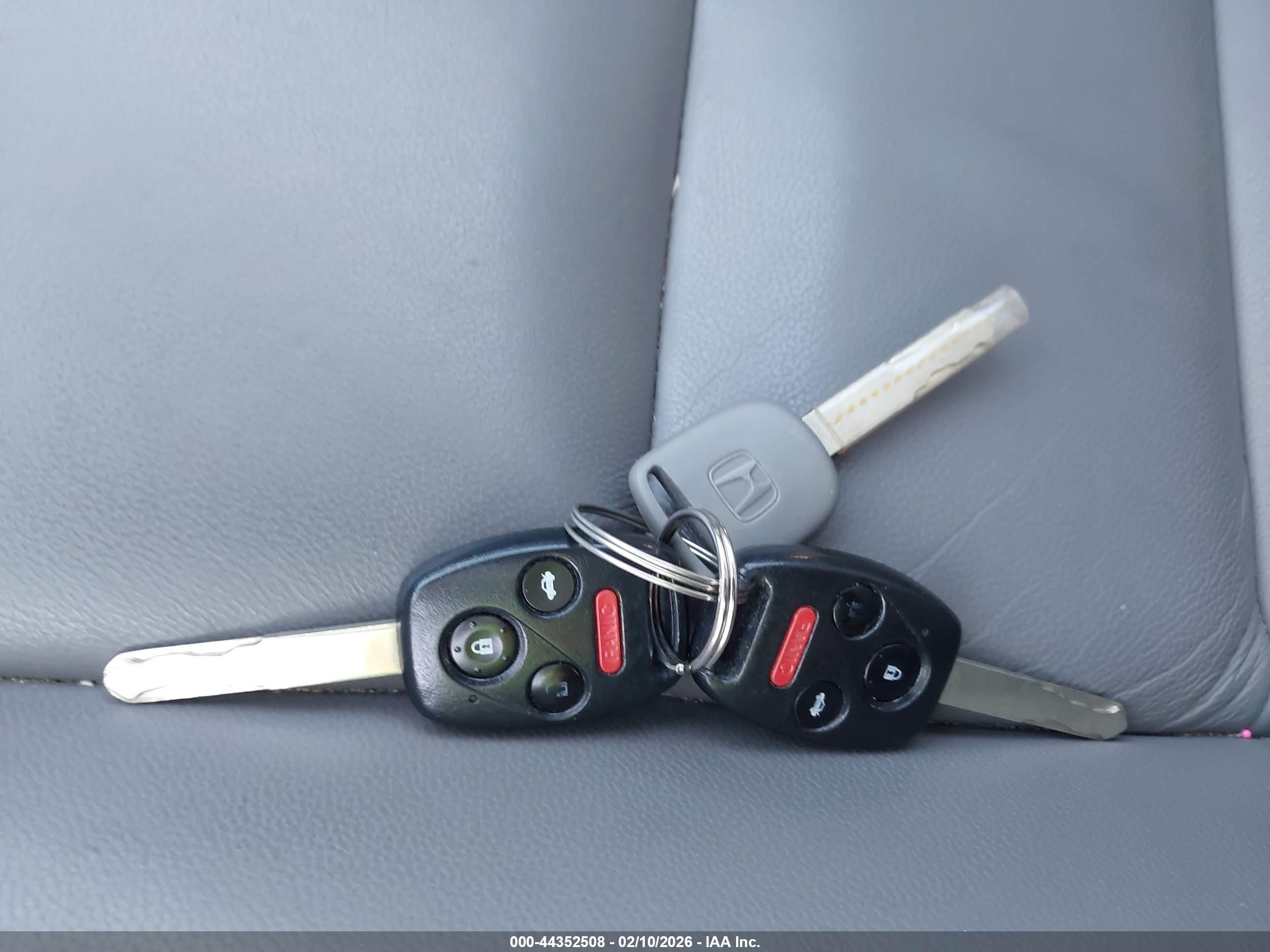 HONDA CIVIC image 11
