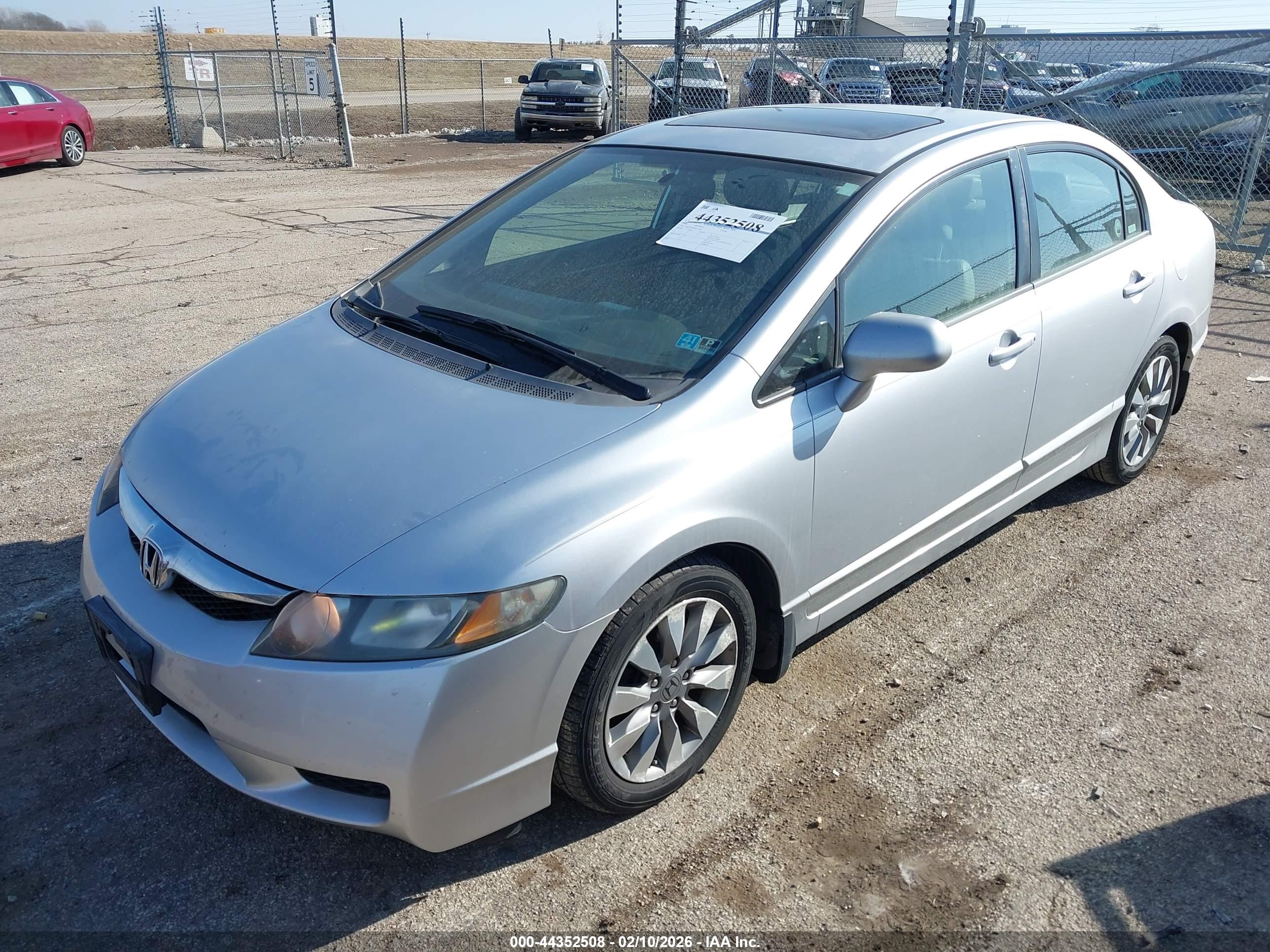 HONDA CIVIC image 2