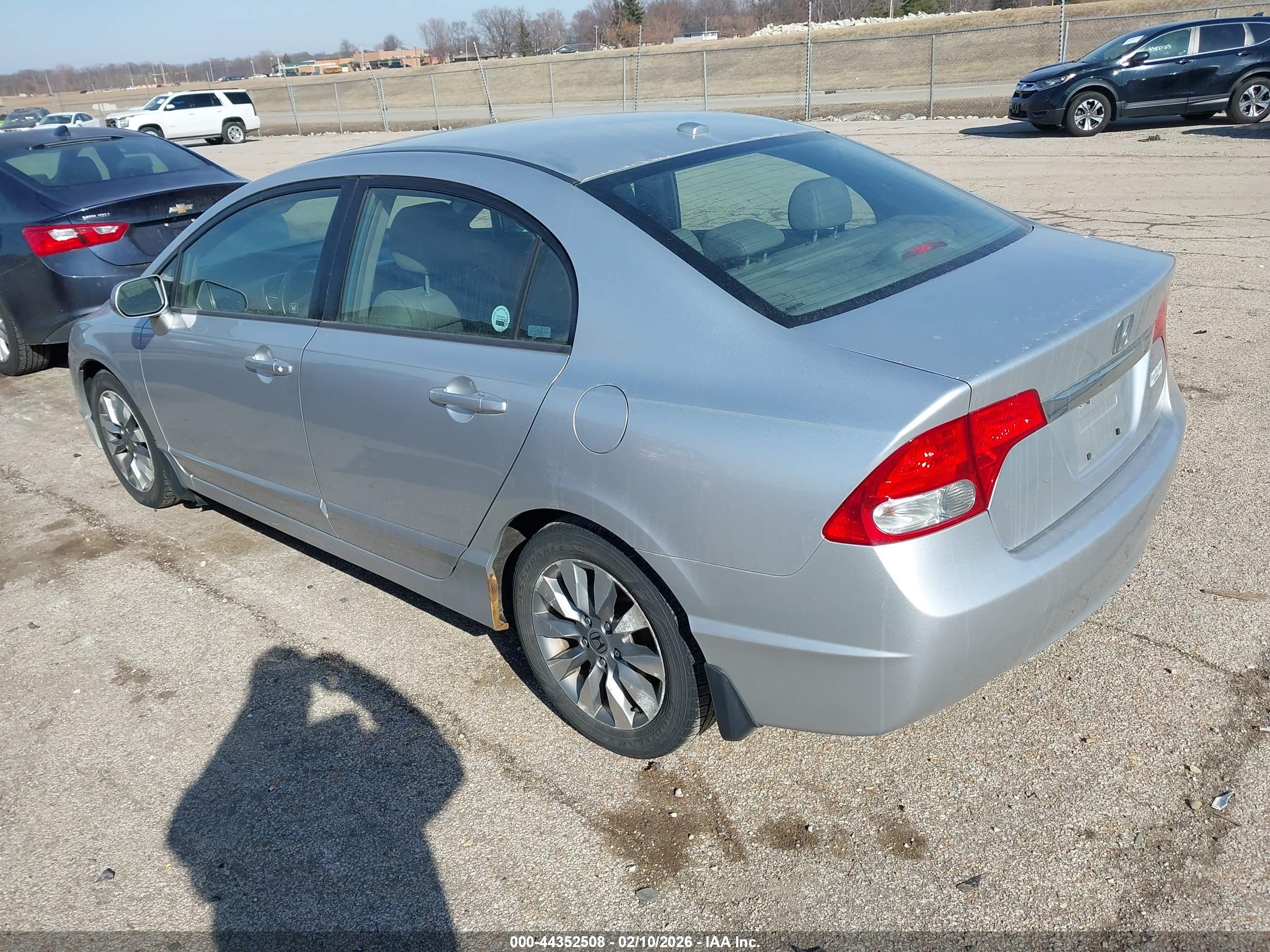 HONDA CIVIC image 3