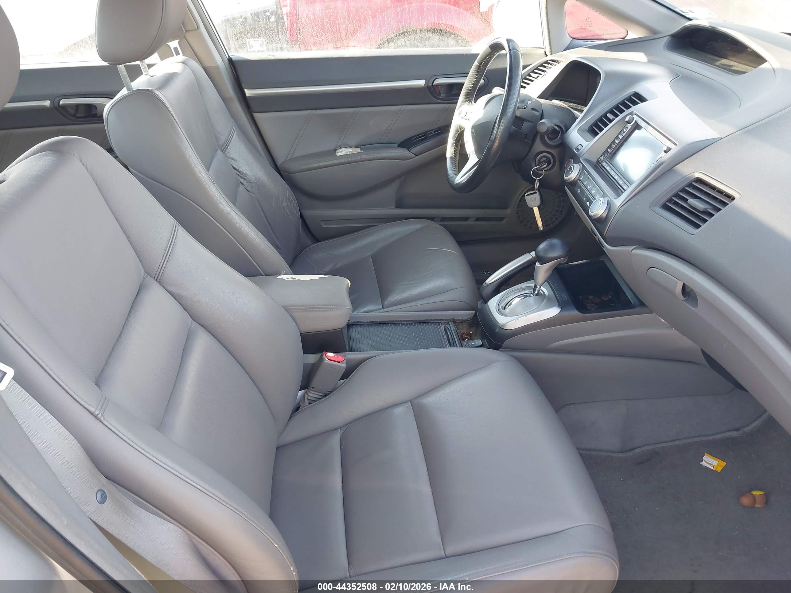 HONDA CIVIC image 5