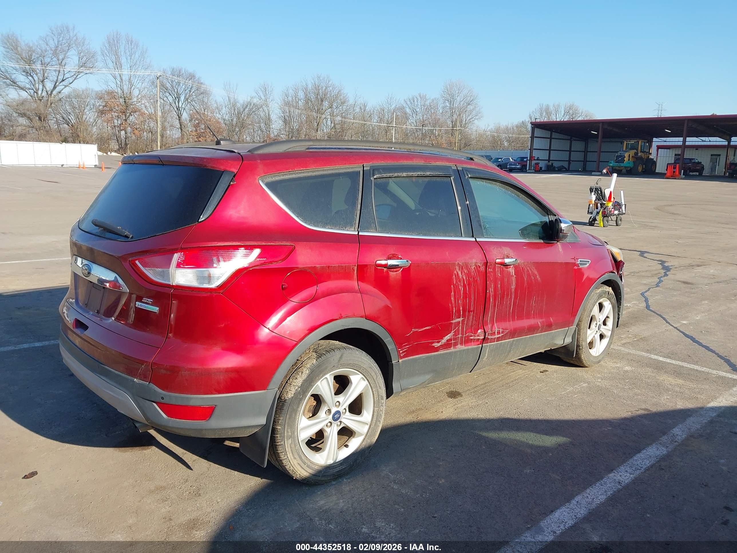 FORD ESCAPE image 4