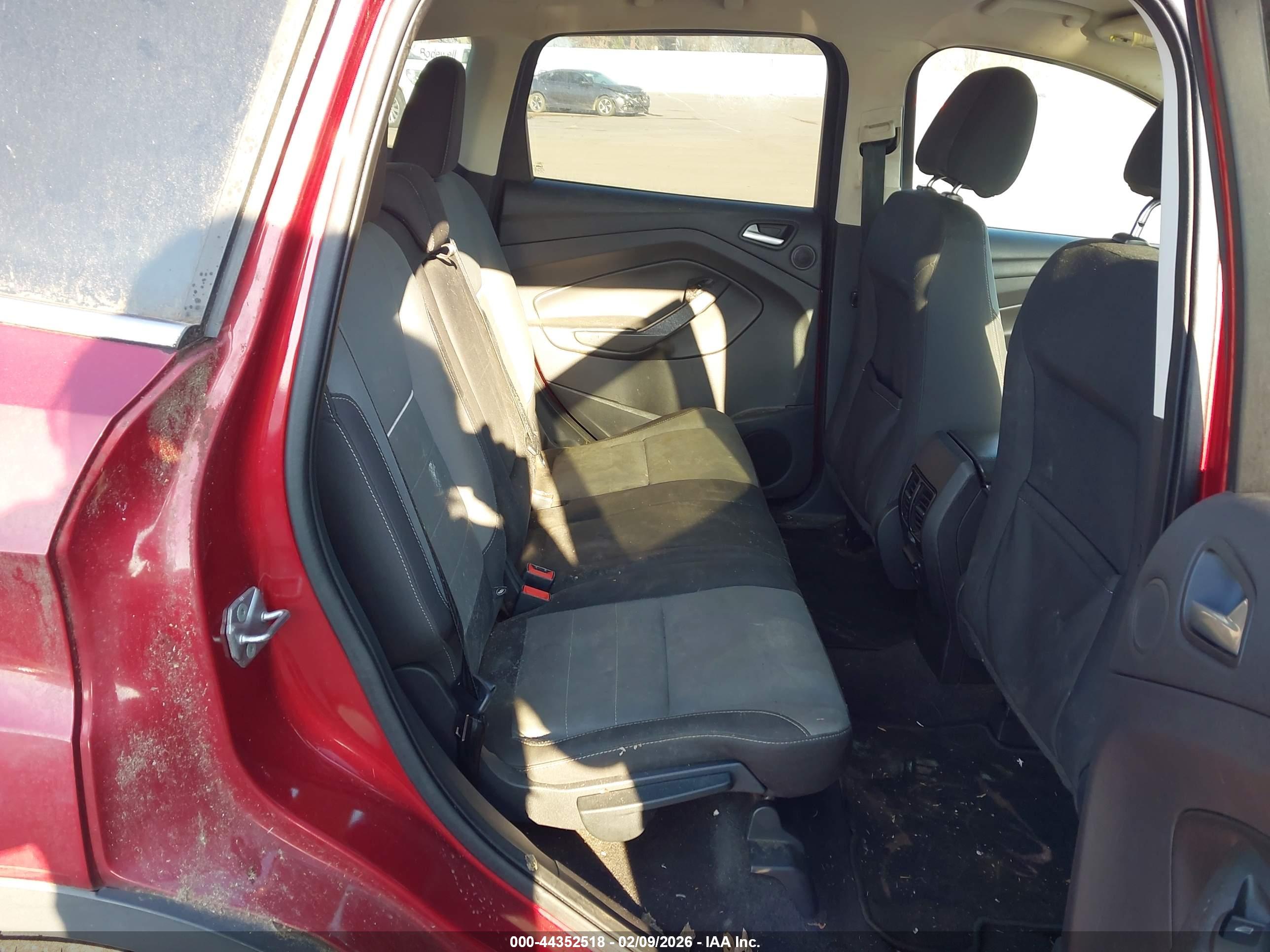 FORD ESCAPE image 8