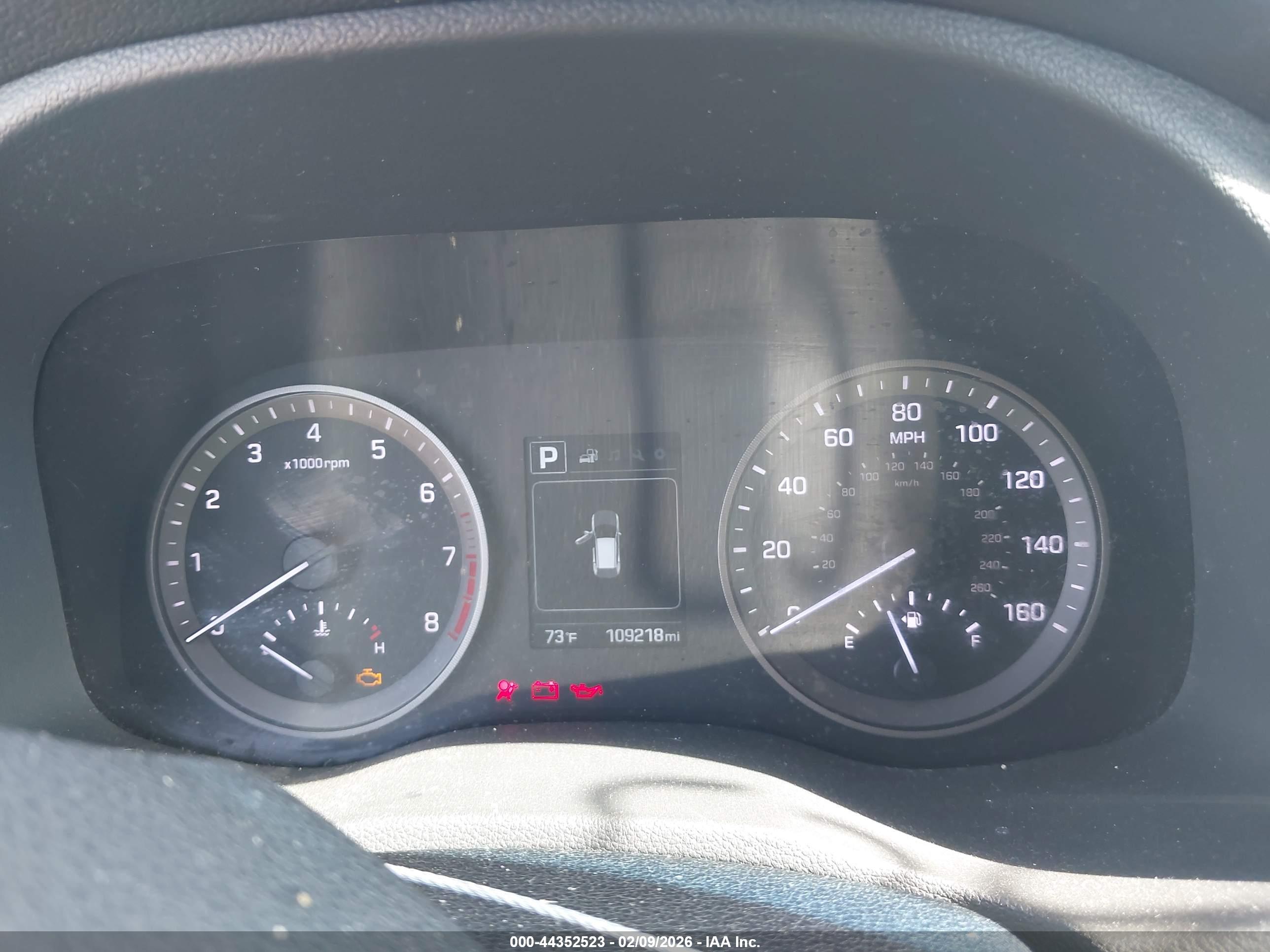 HYUNDAI TUCSON image 7