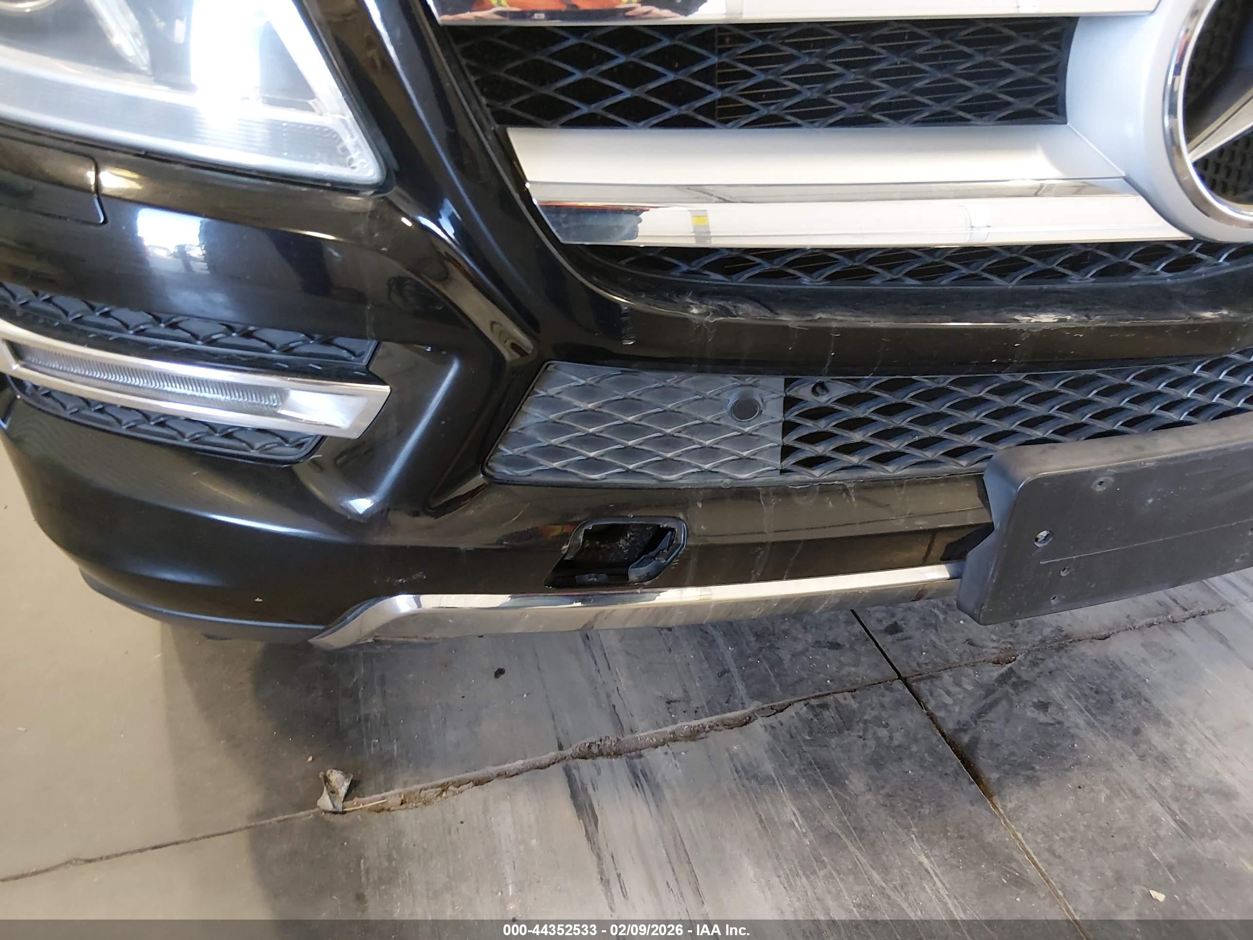 MERCEDES-BENZ GL image 6