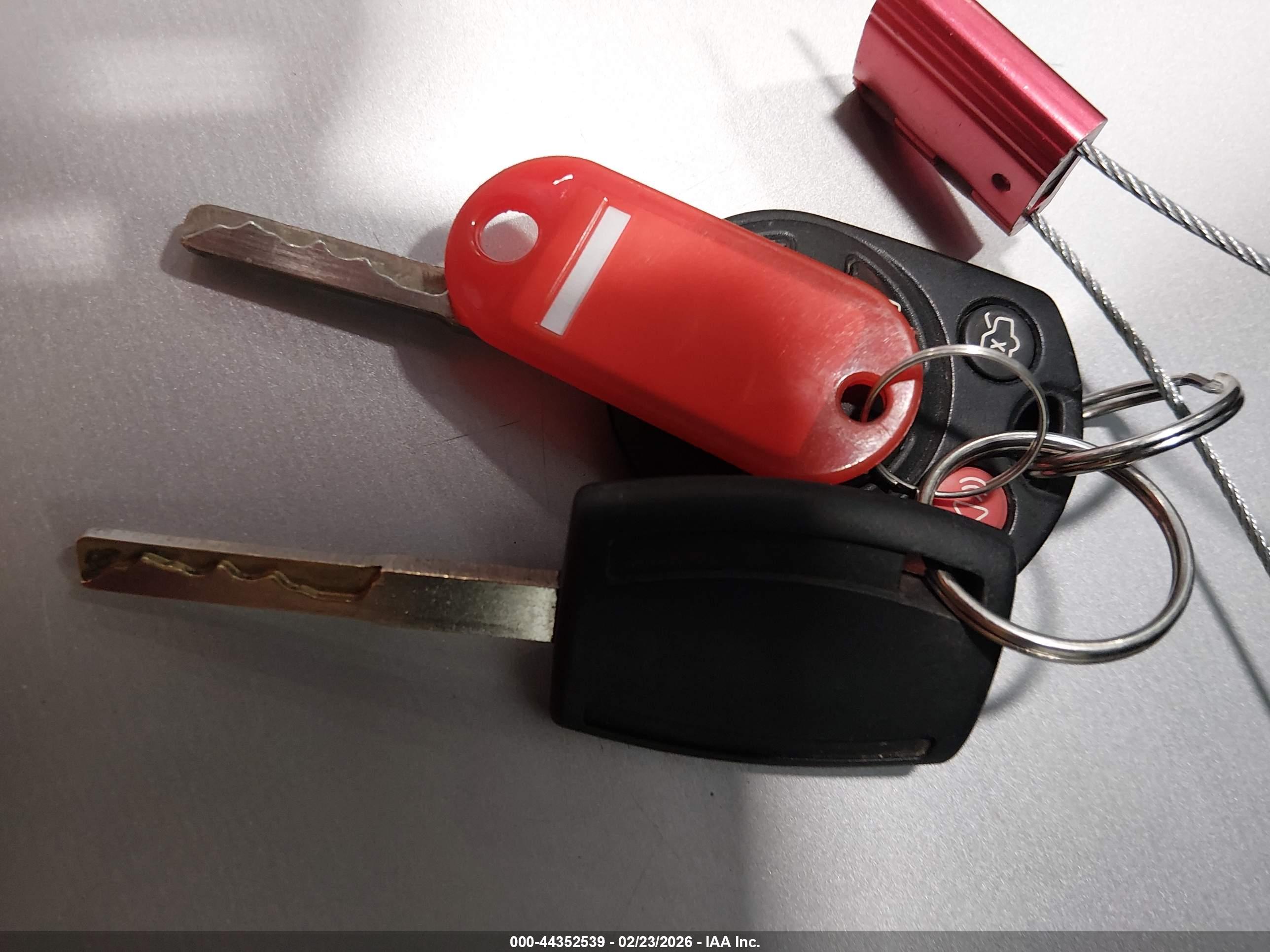 FORD ESCAPE image 11