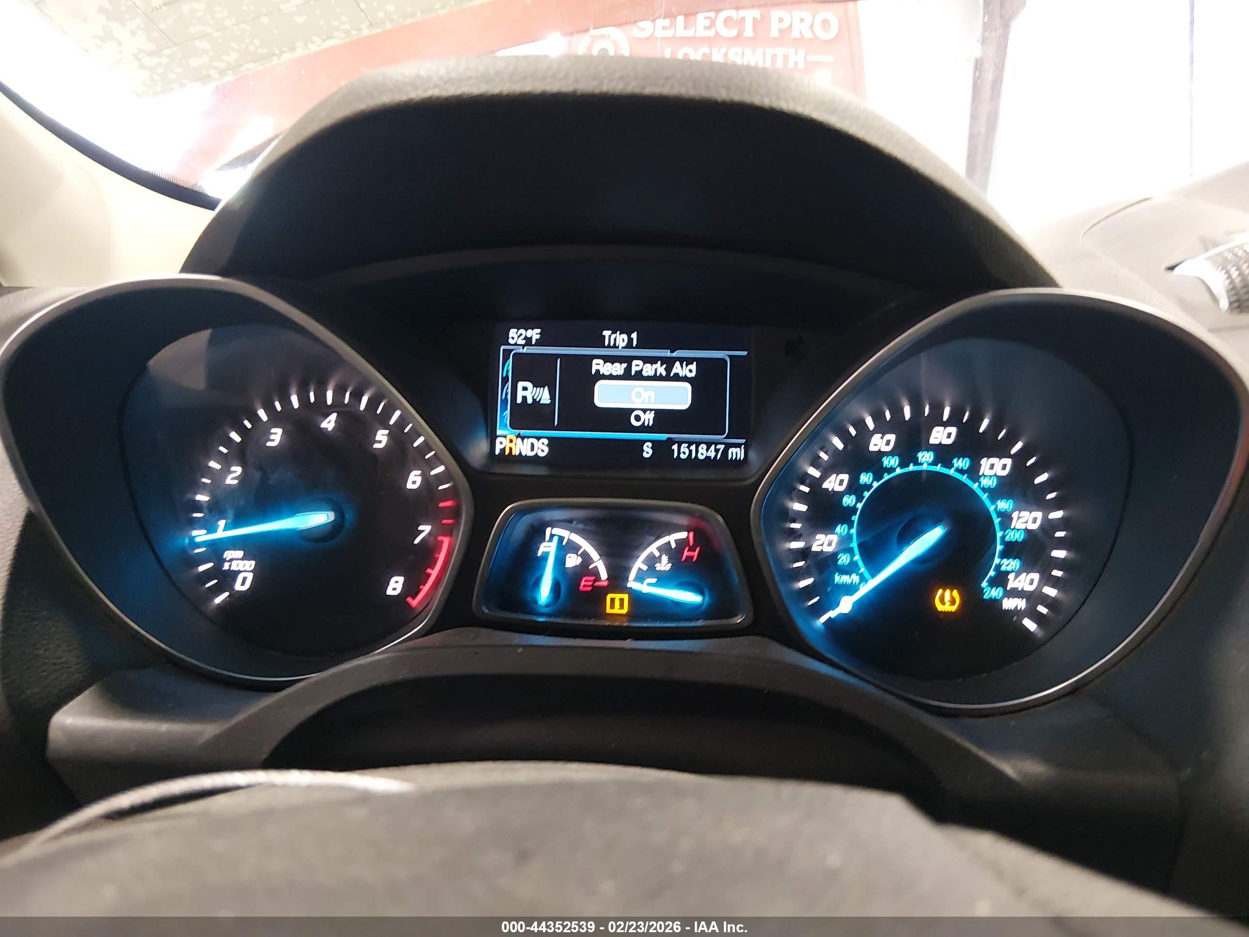 FORD ESCAPE image 7