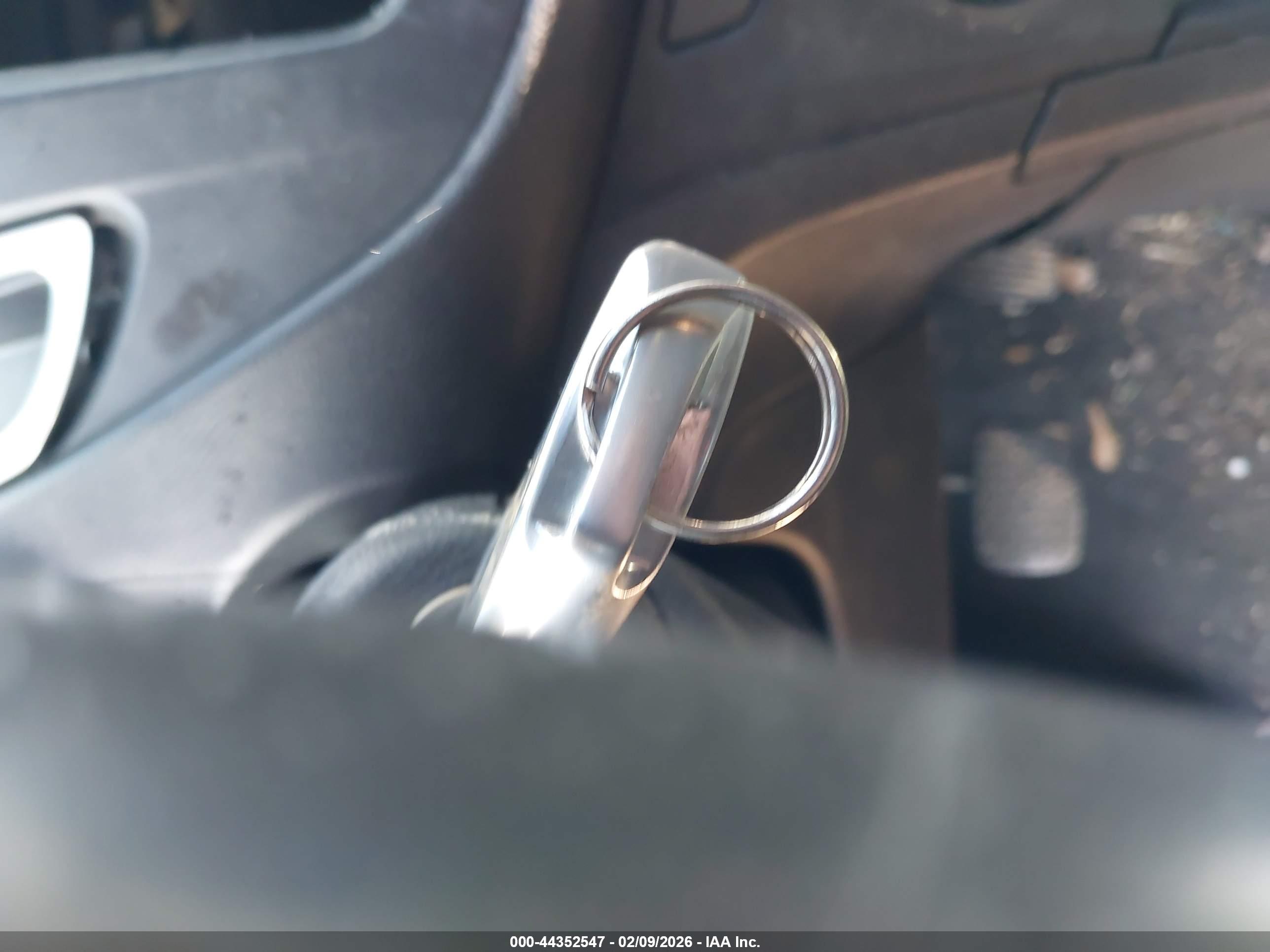 CHEVROLET TRAX image 11