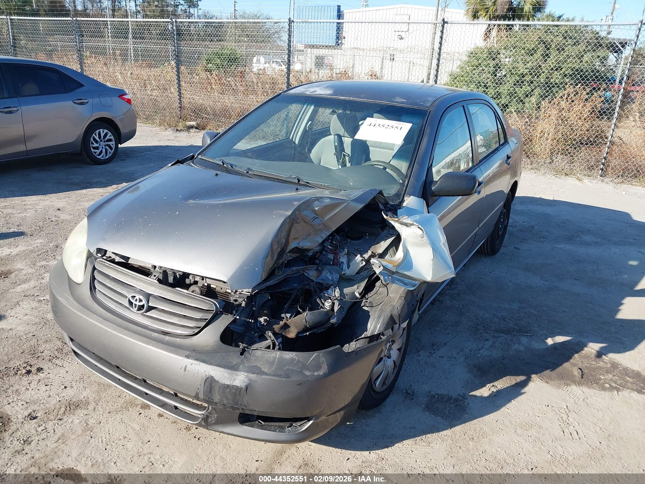 TOYOTA COROLLA image 6