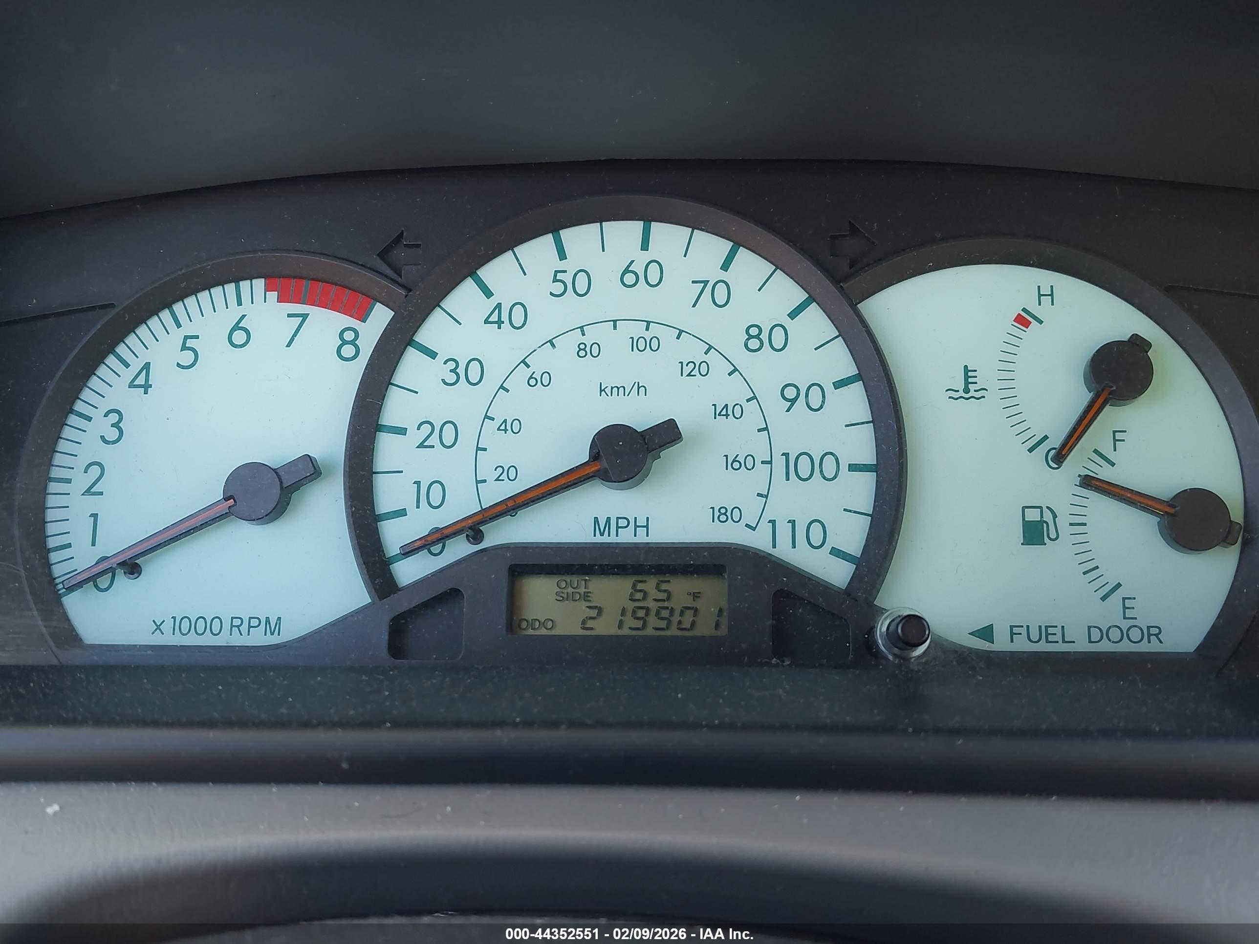 TOYOTA COROLLA image 7
