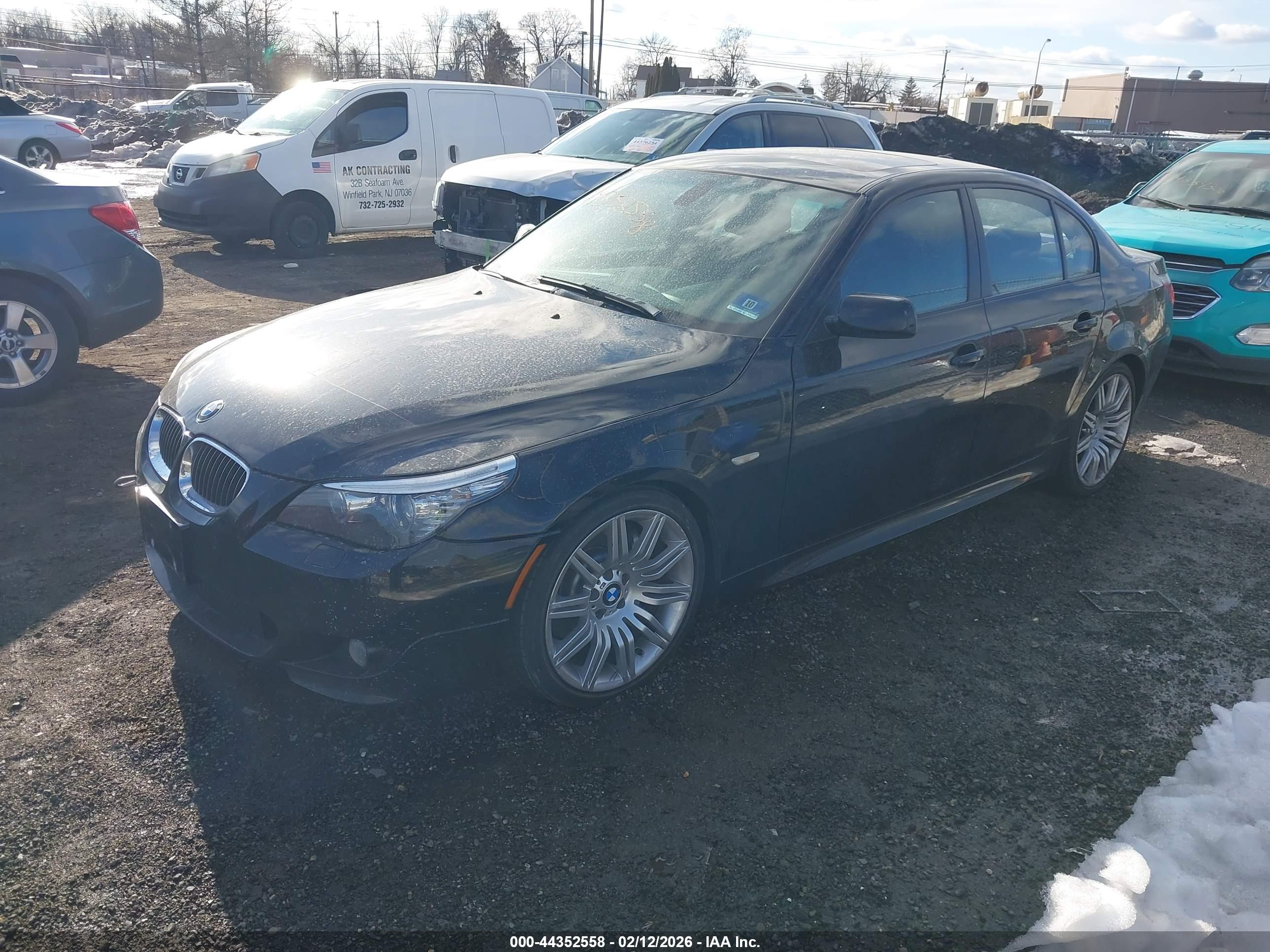 BMW 550I image 2