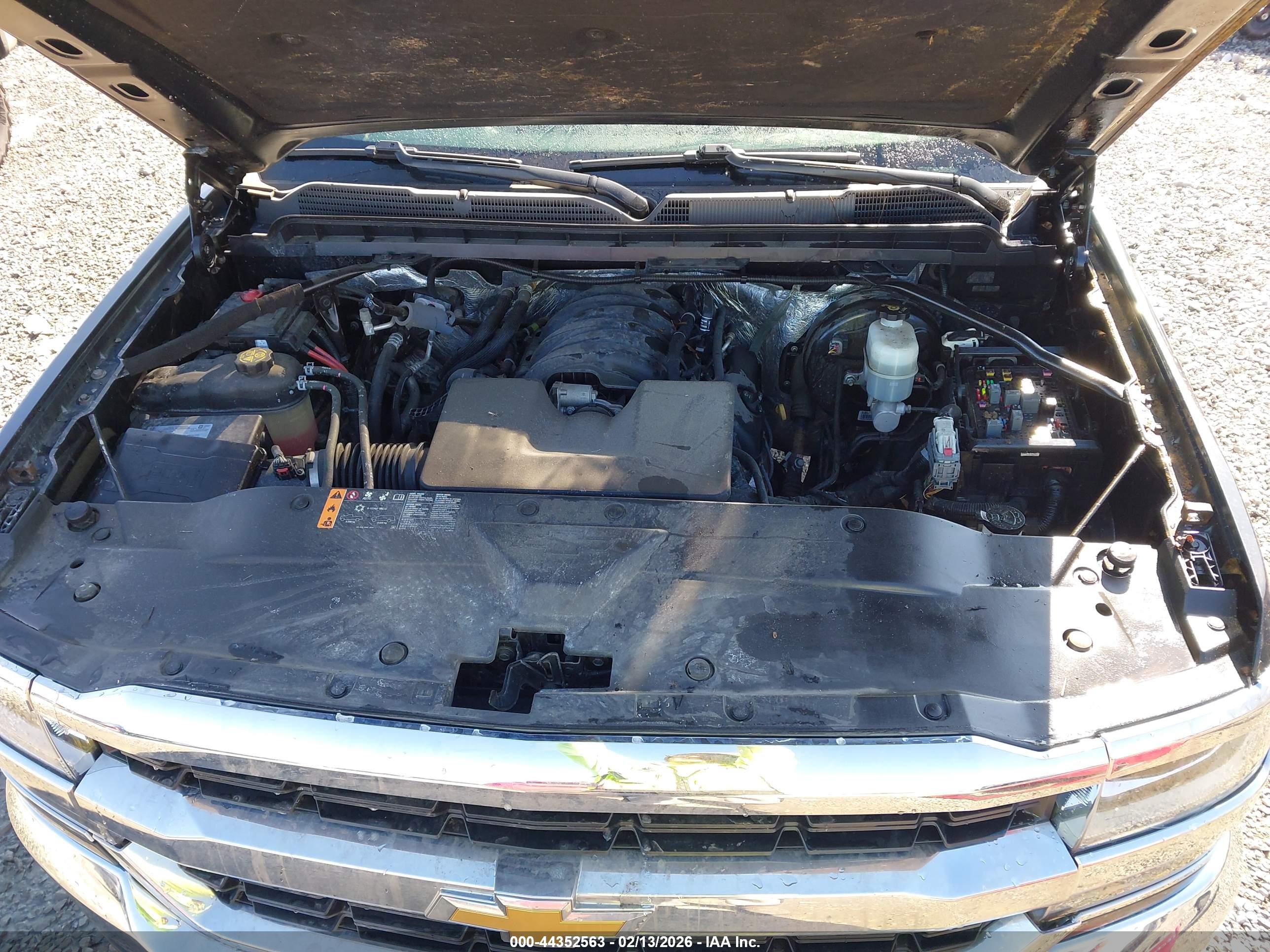 CHEVROLET SILVERADO image 10