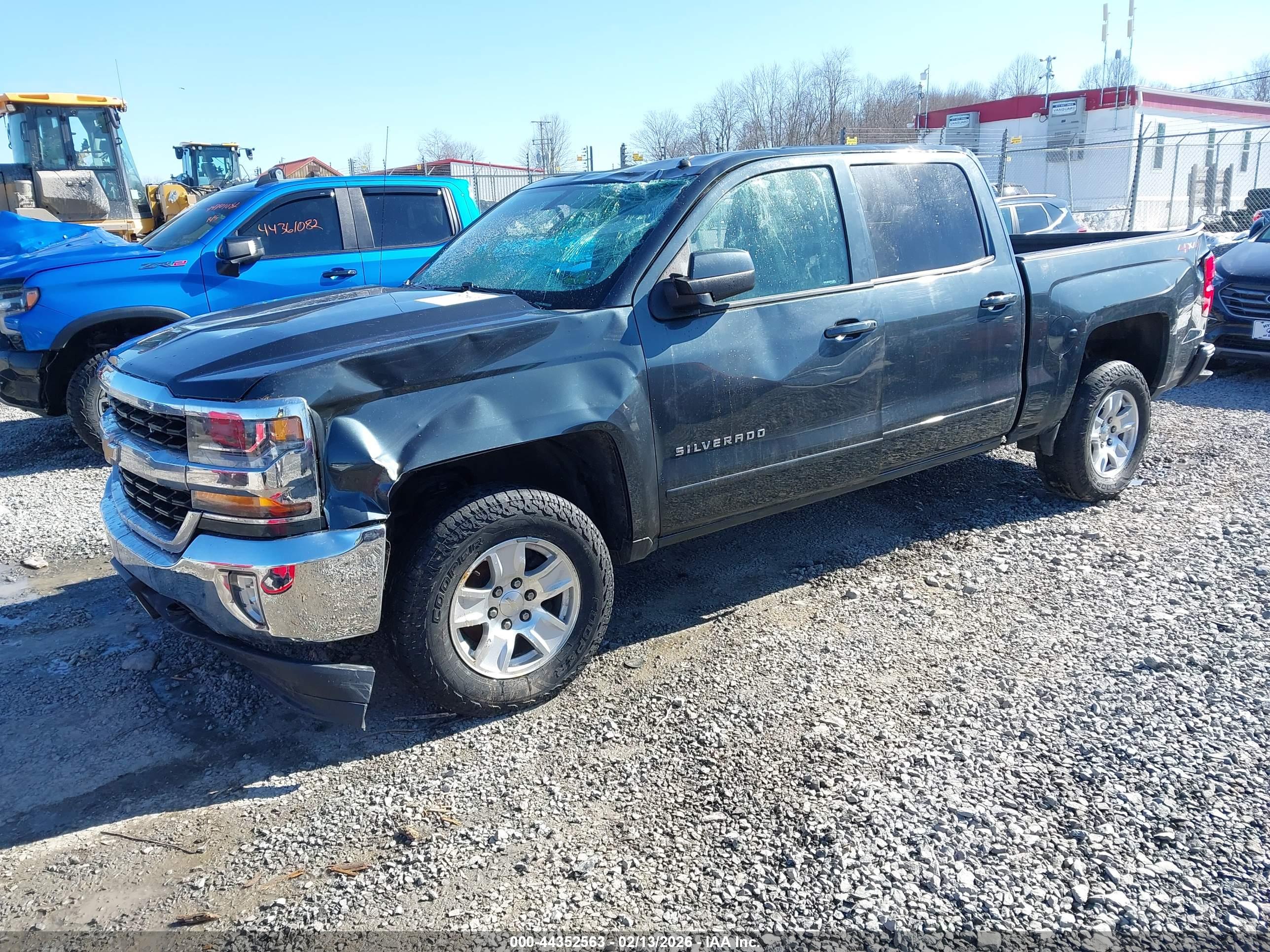 CHEVROLET SILVERADO image 2