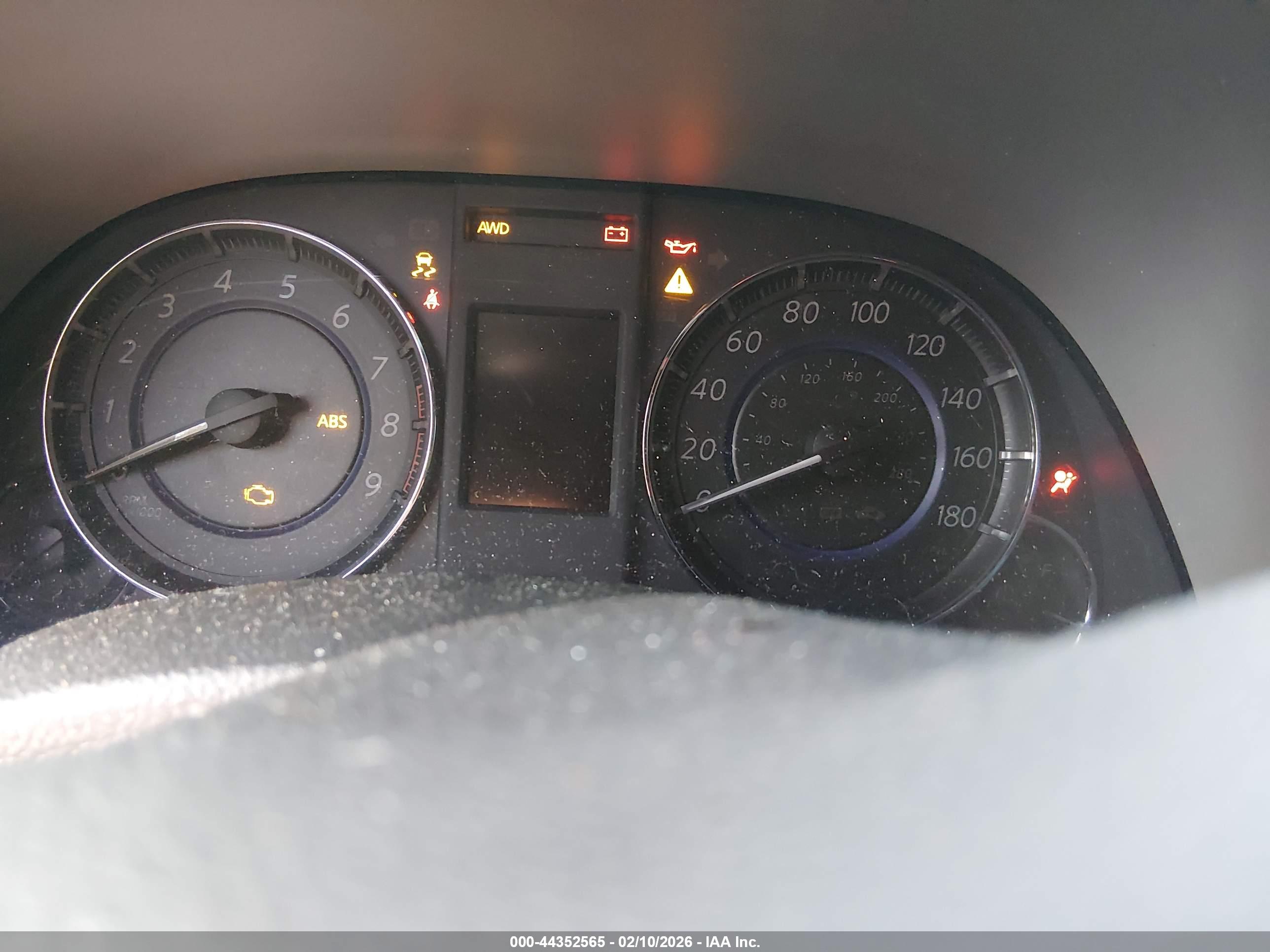 INFINITI QX70 image 7