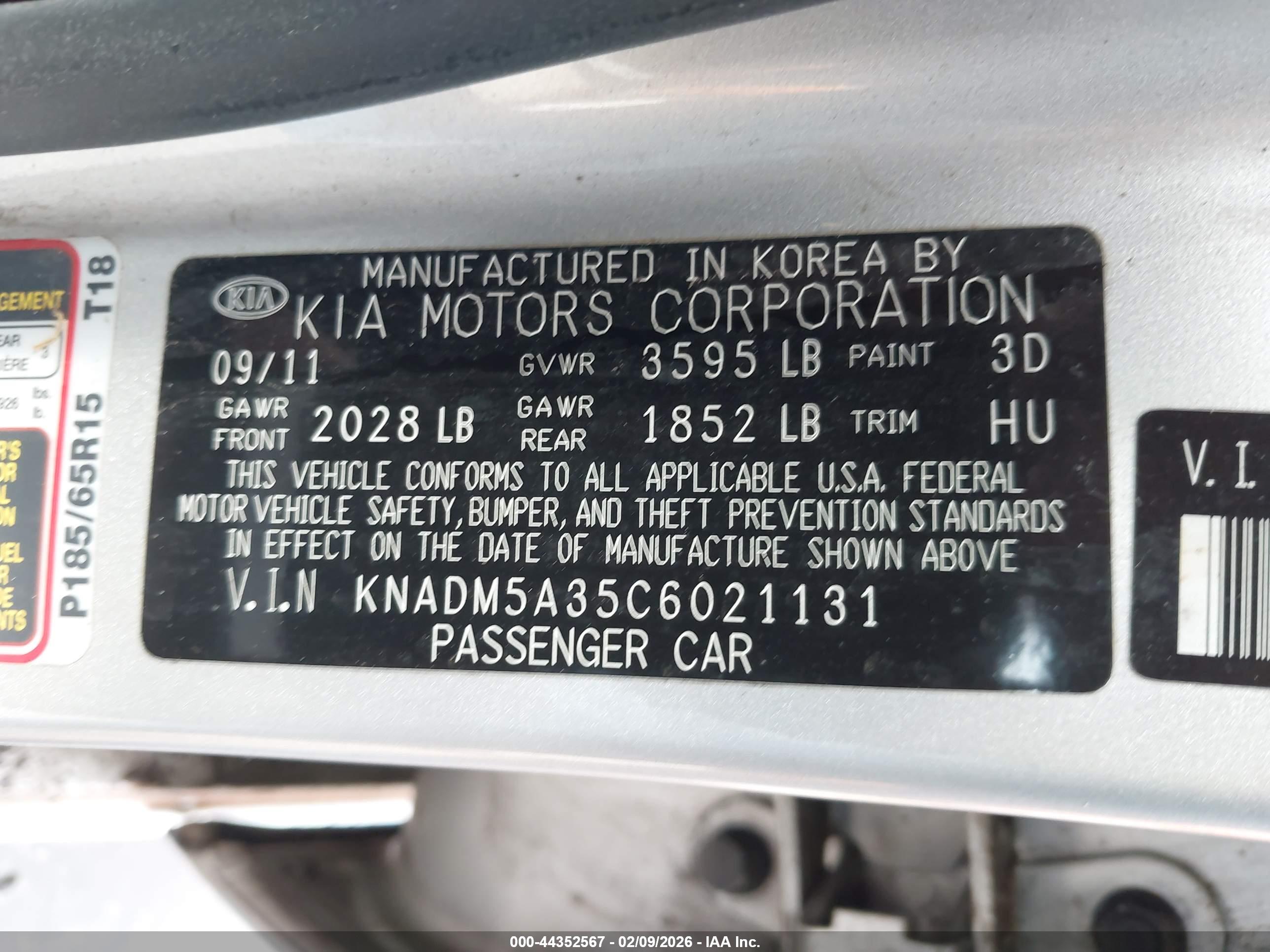 KIA RIO5 image 9