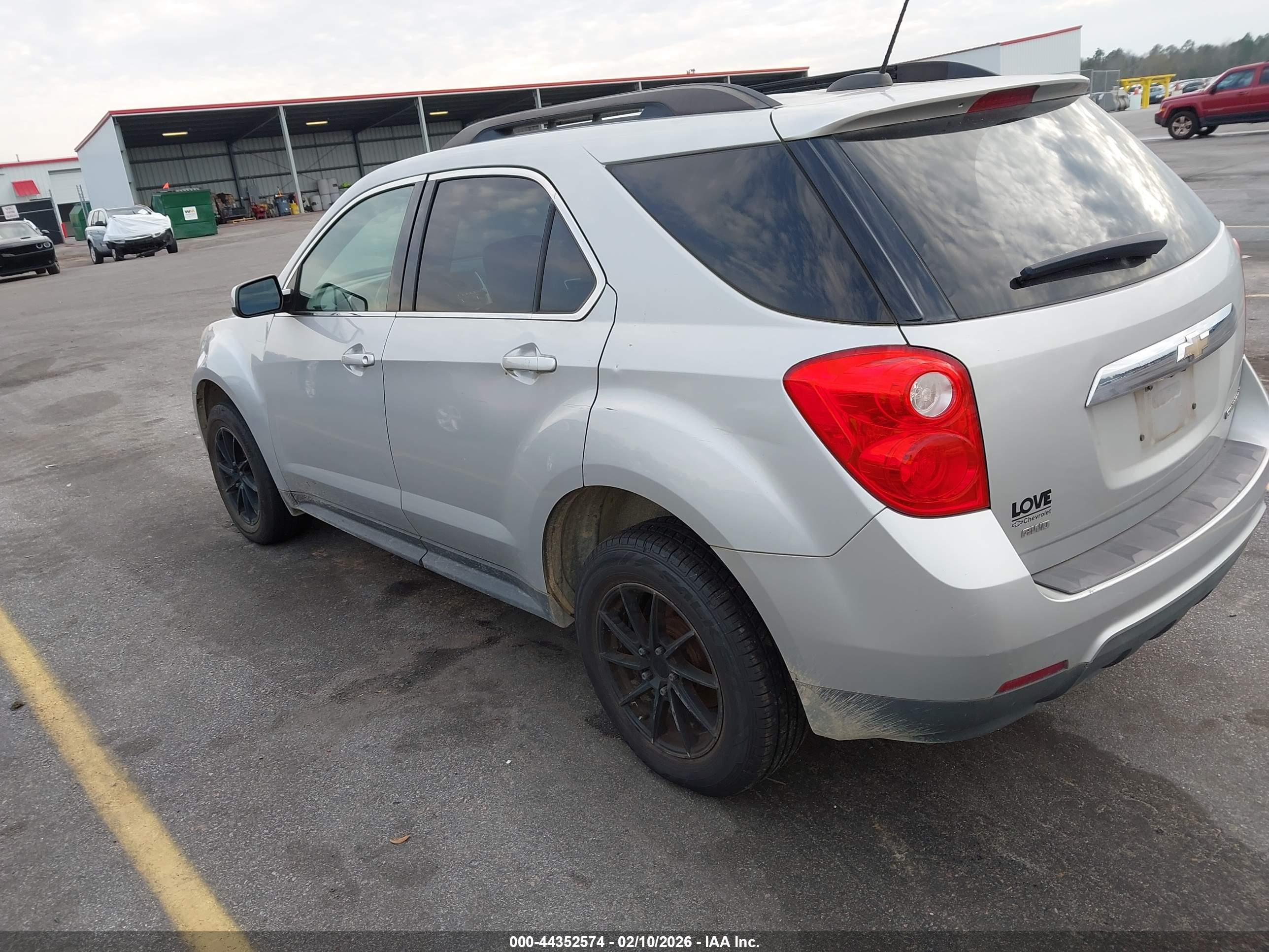 CHEVROLET EQUINOX image 3