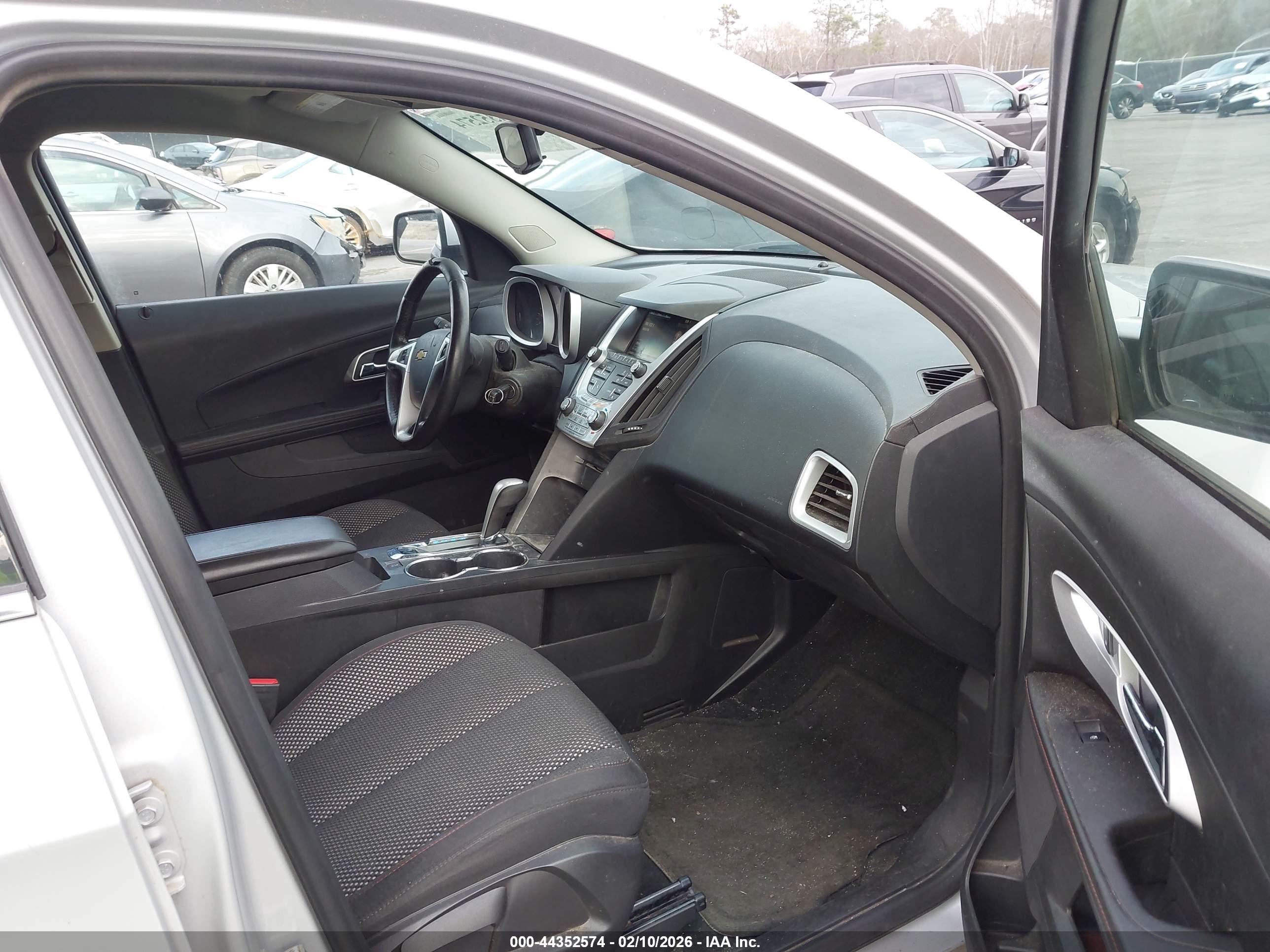CHEVROLET EQUINOX image 5