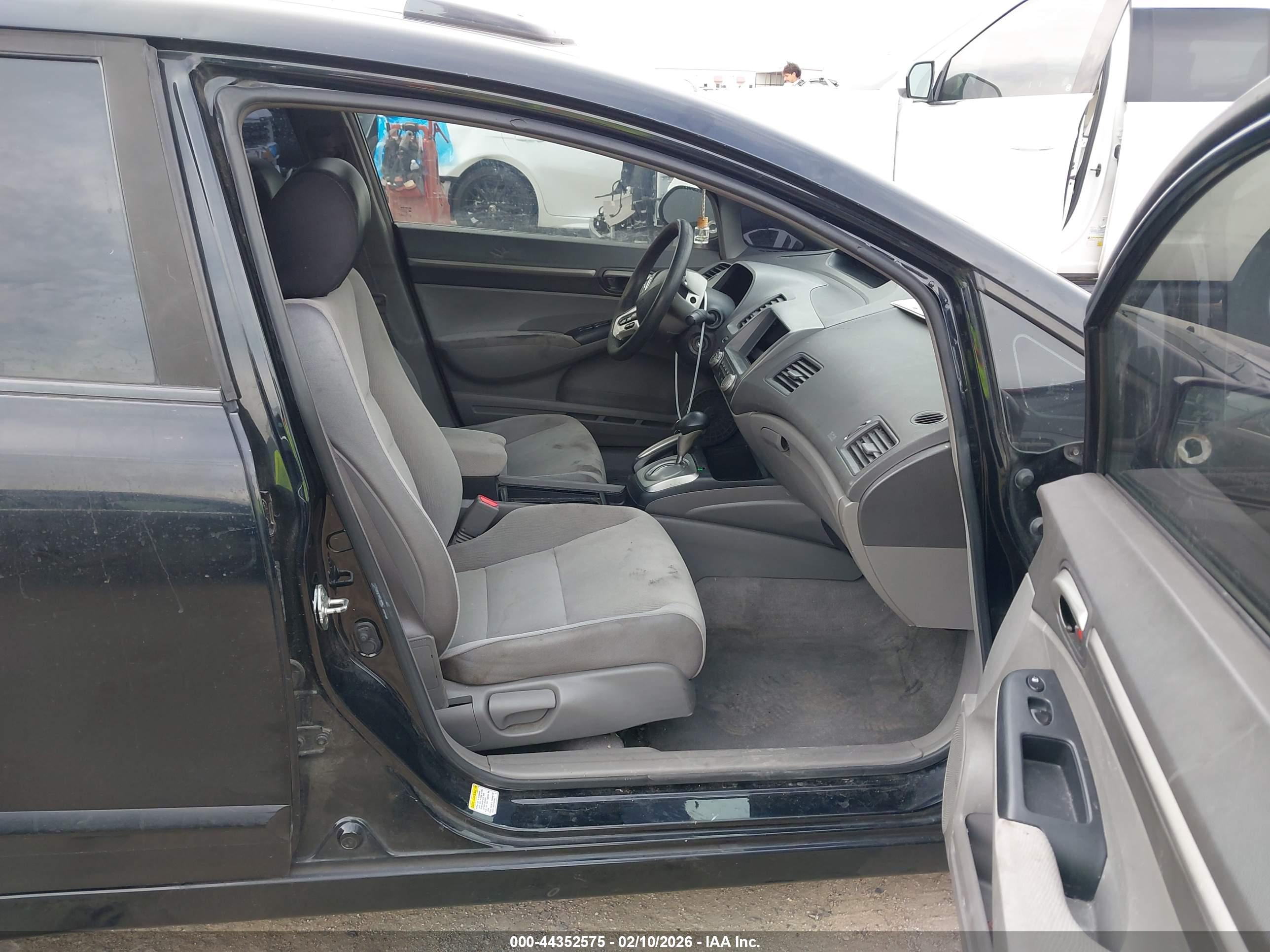 HONDA CIVIC image 5
