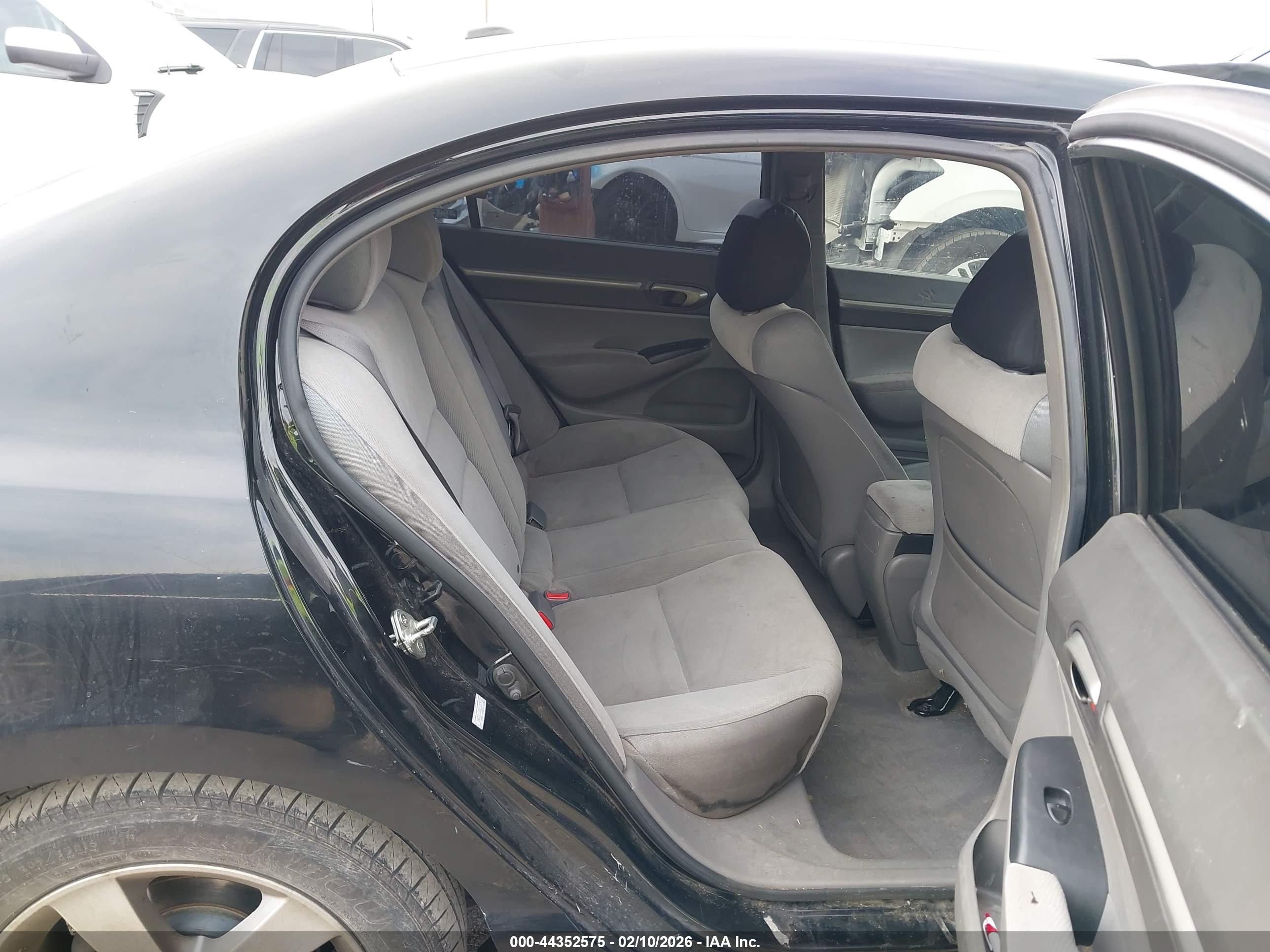 HONDA CIVIC image 8