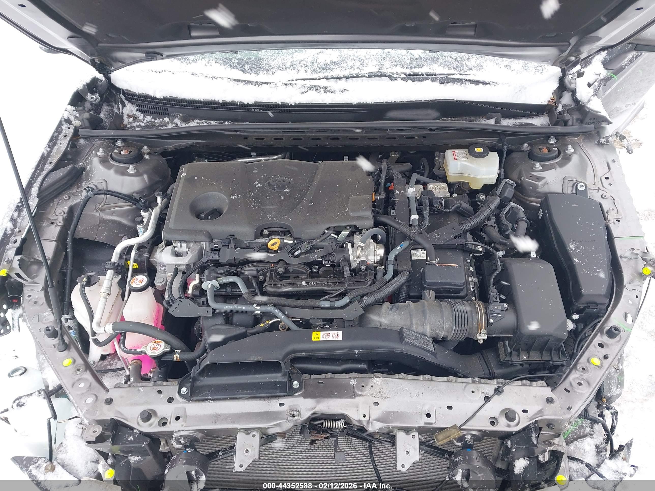 TOYOTA CAMRY image 10