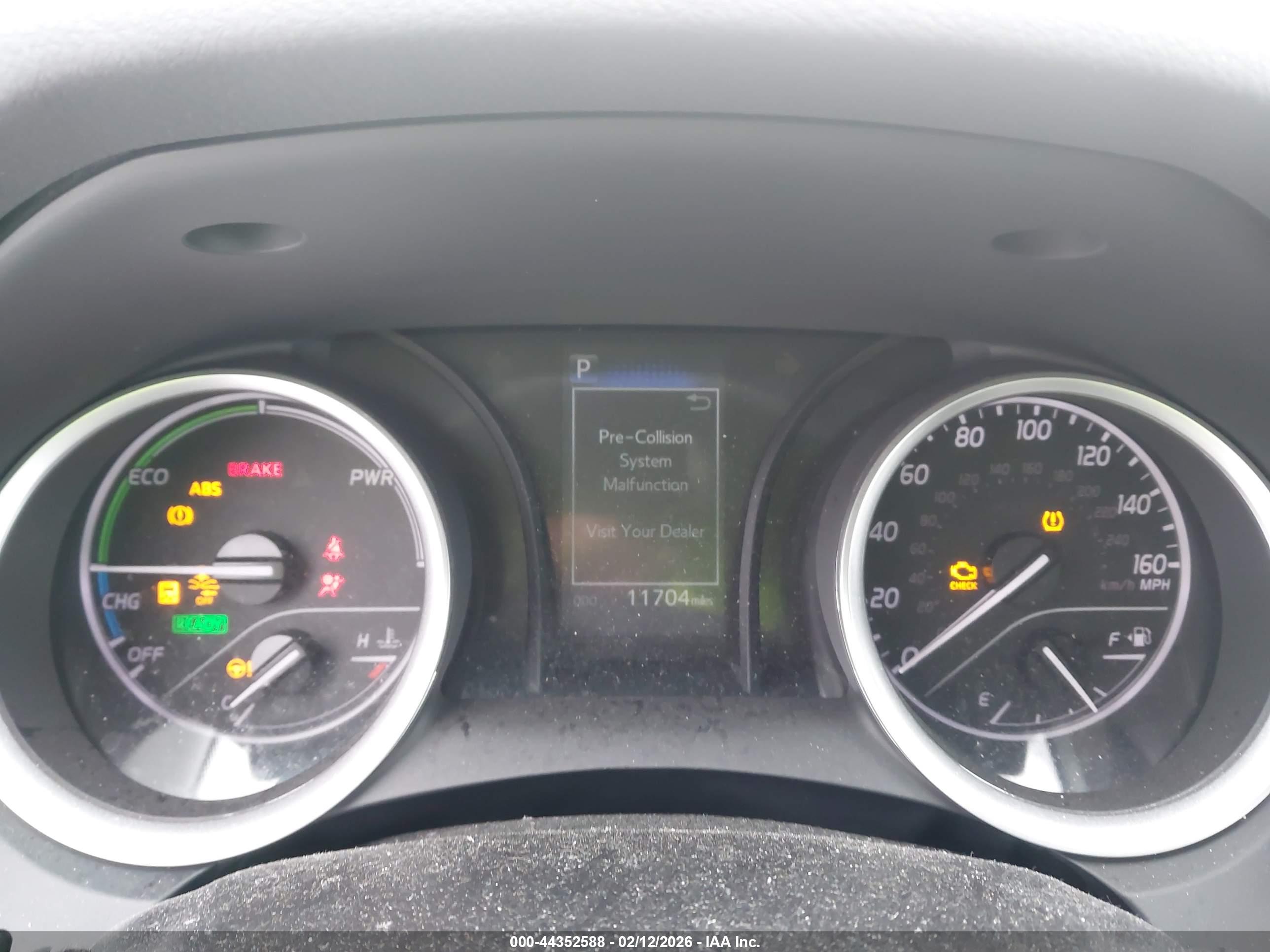 TOYOTA CAMRY image 7