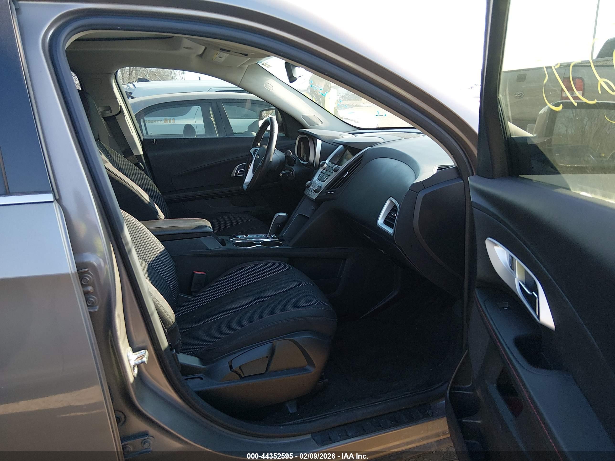 CHEVROLET EQUINOX image 5