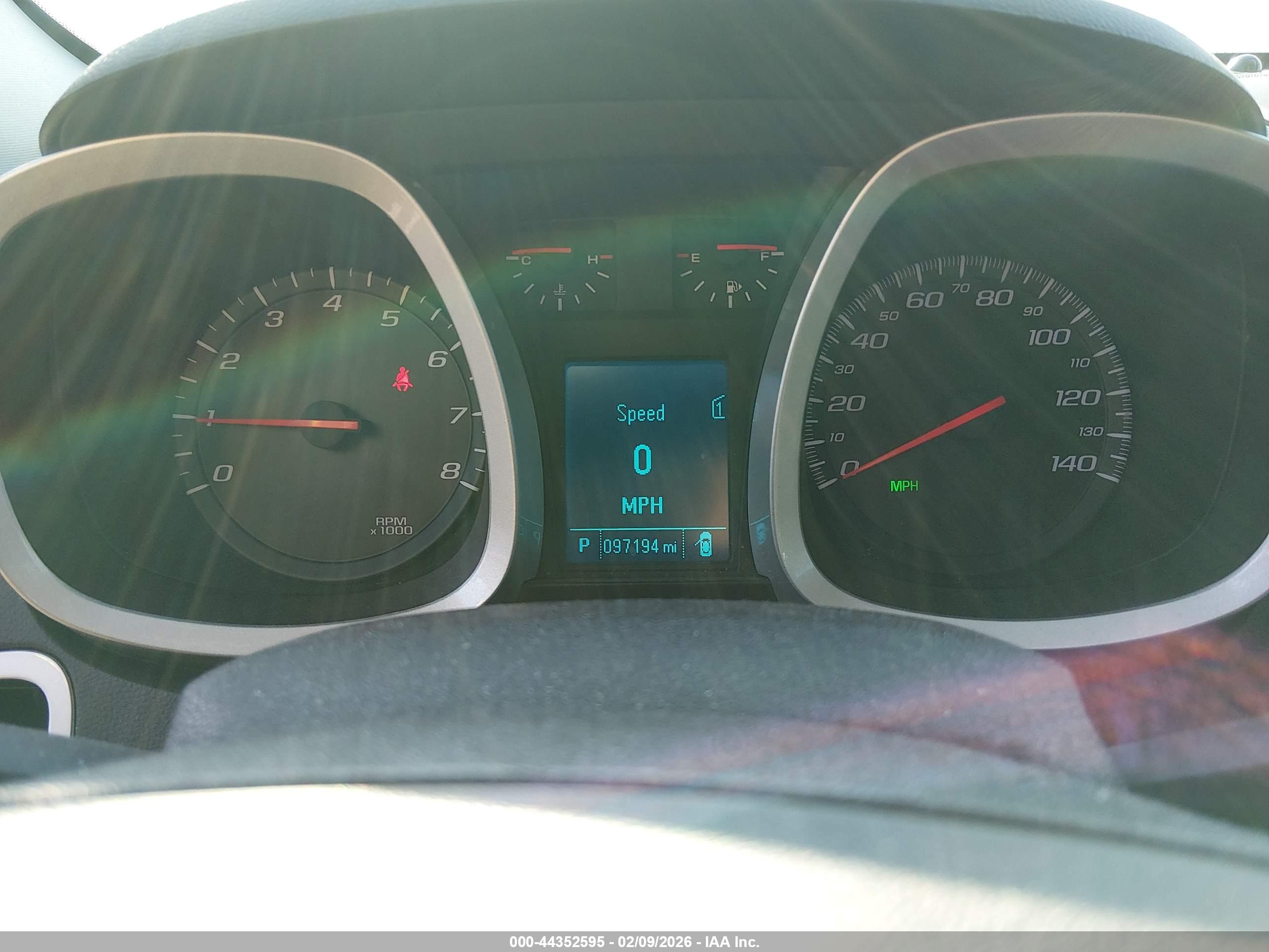 CHEVROLET EQUINOX image 7