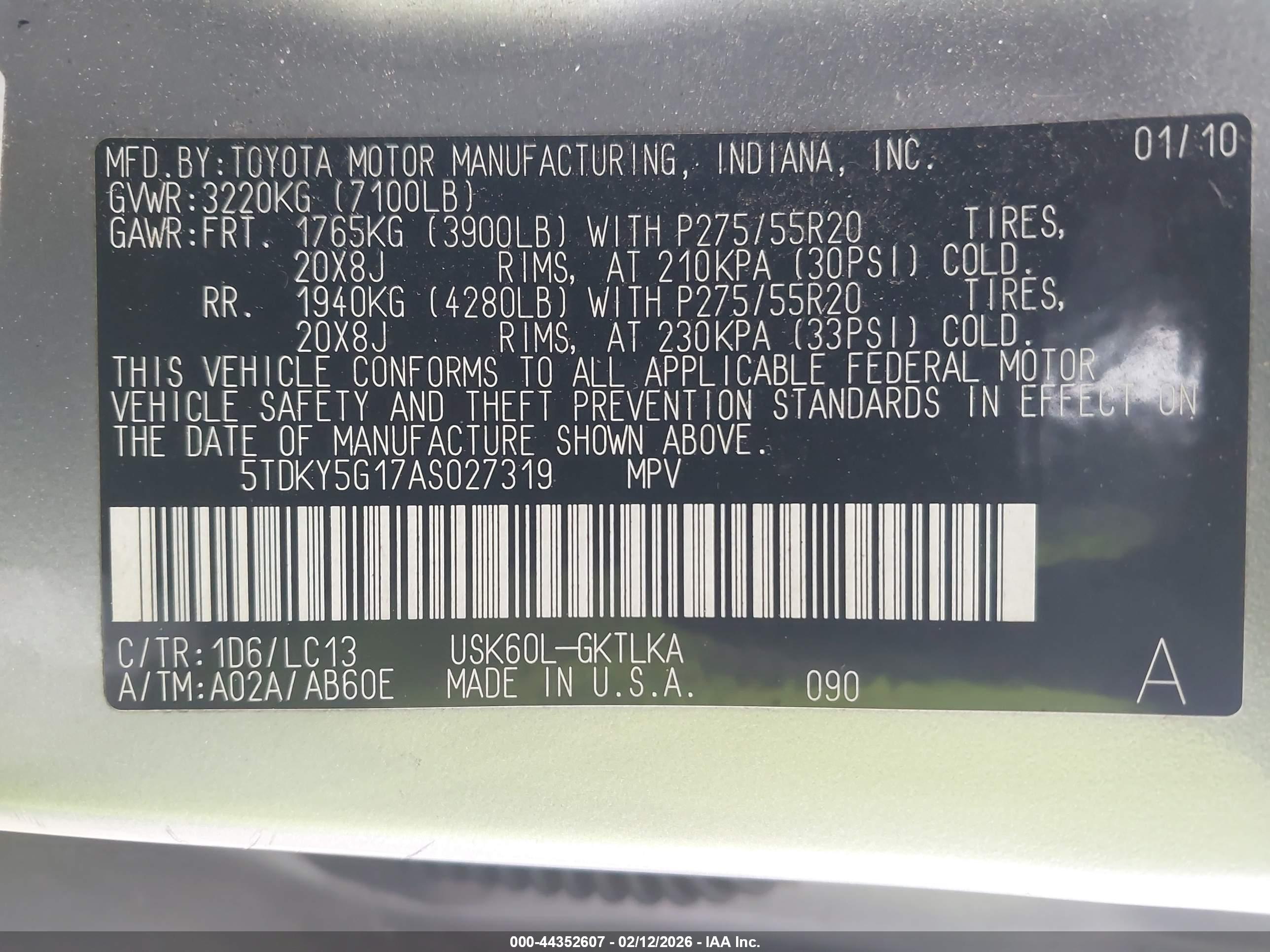 TOYOTA SEQUOIA image 9