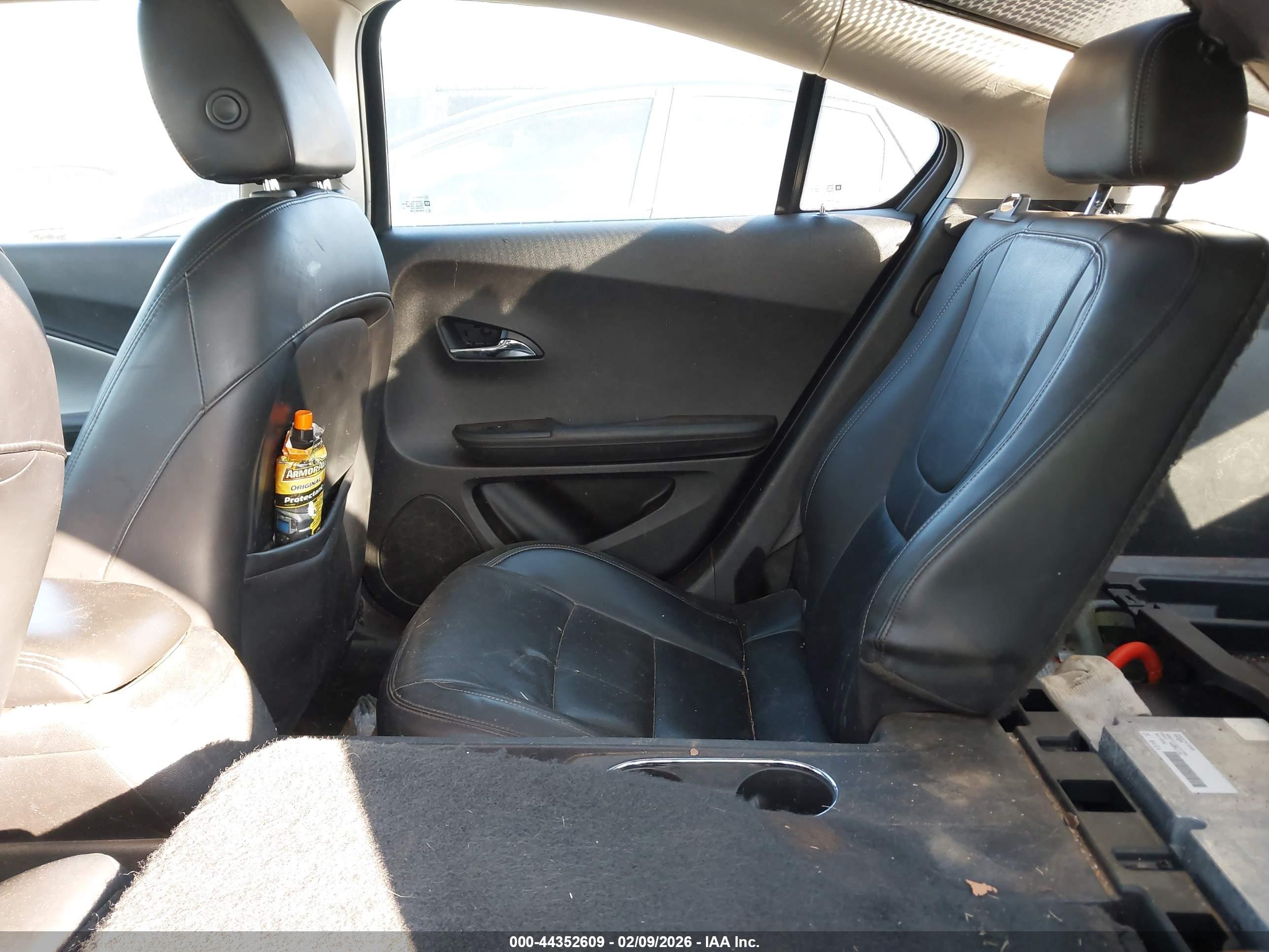 CHEVROLET VOLT image 8