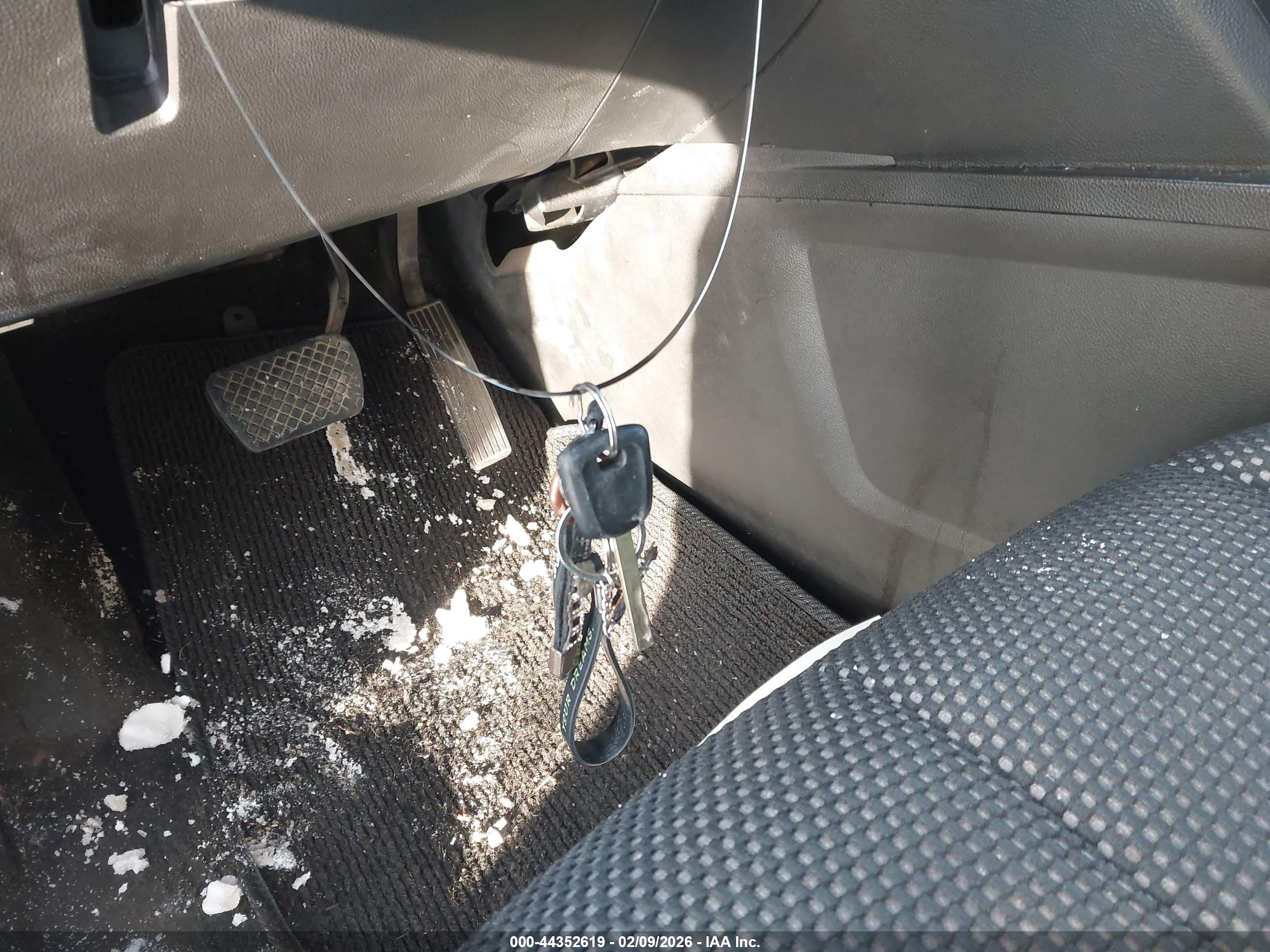 CHEVROLET EQUINOX image 11