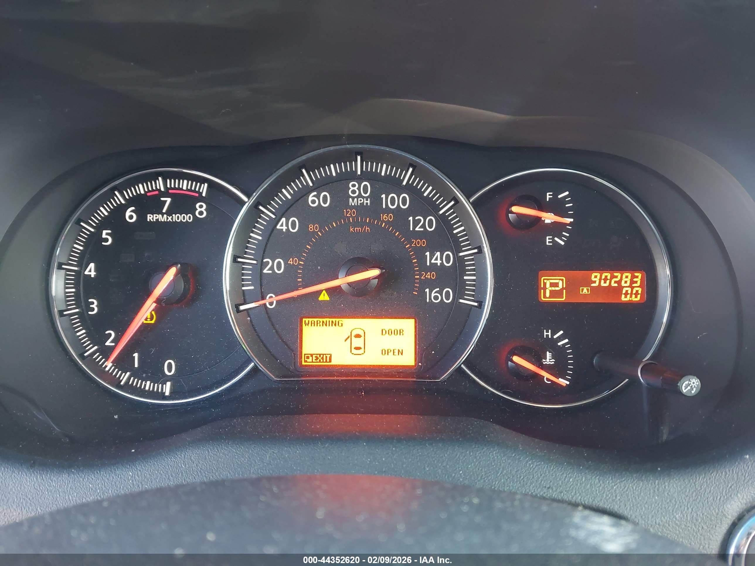 NISSAN MAXIMA image 7