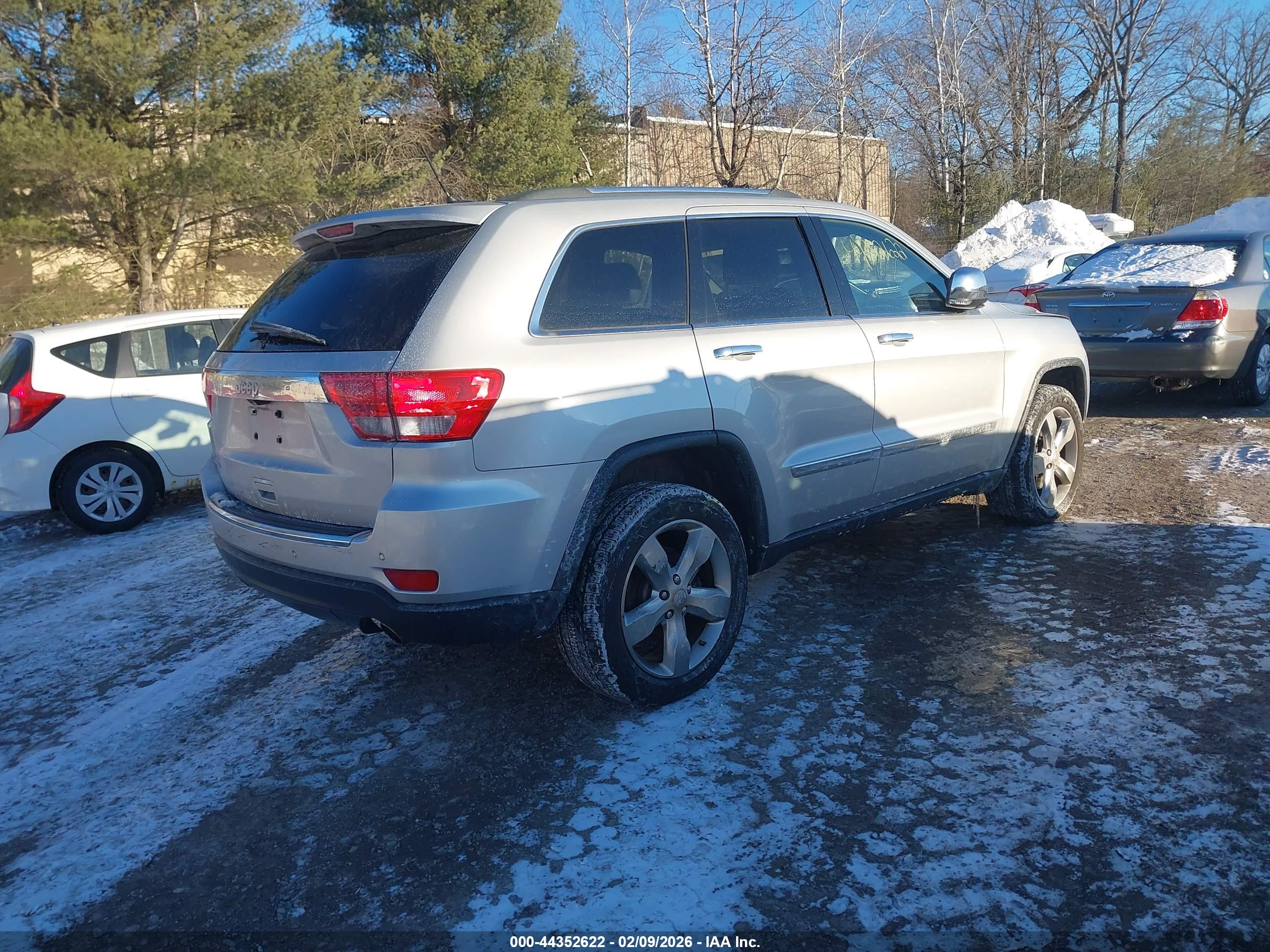 JEEP GRAND image 4