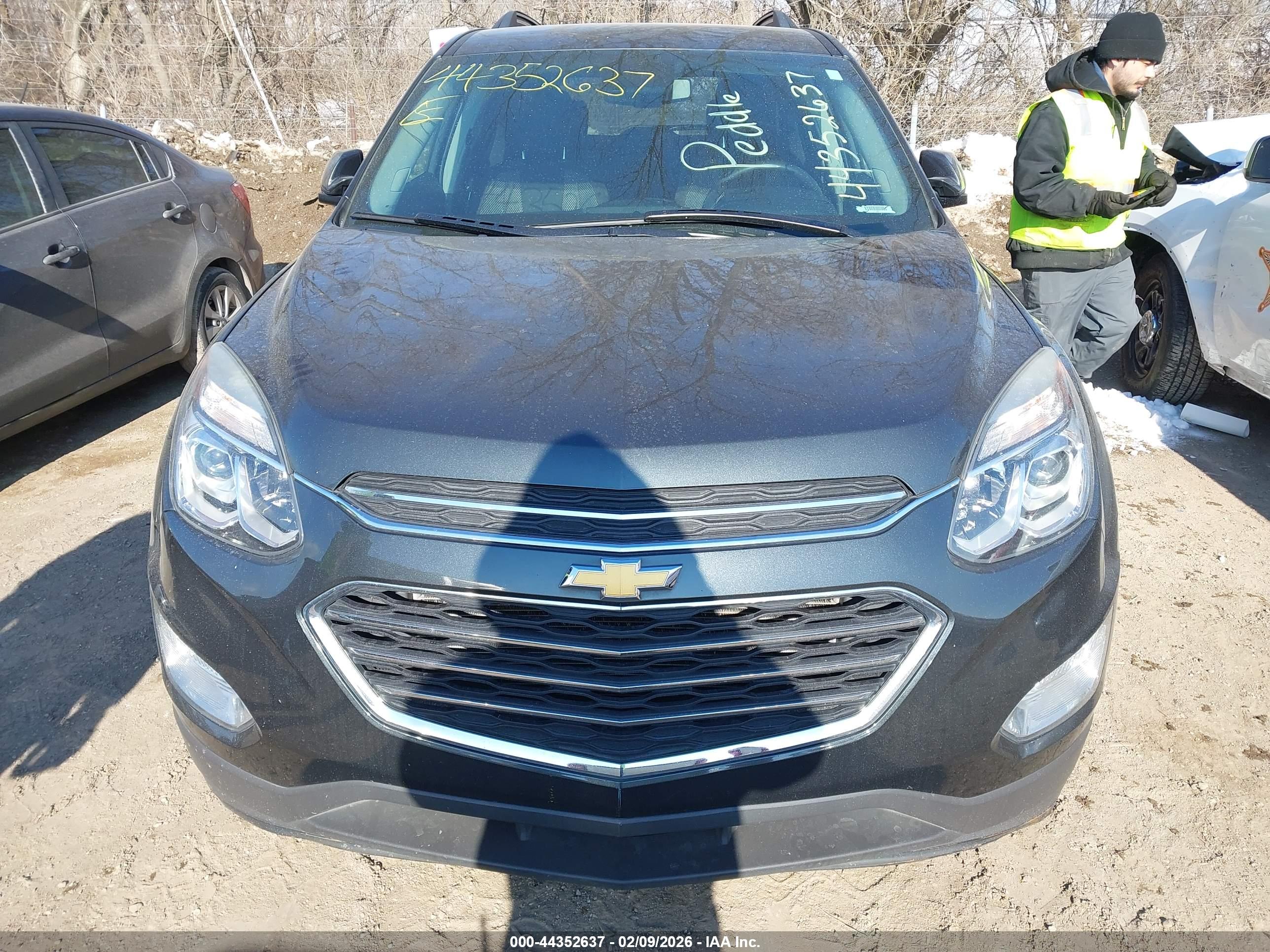 CHEVROLET EQUINOX image 6