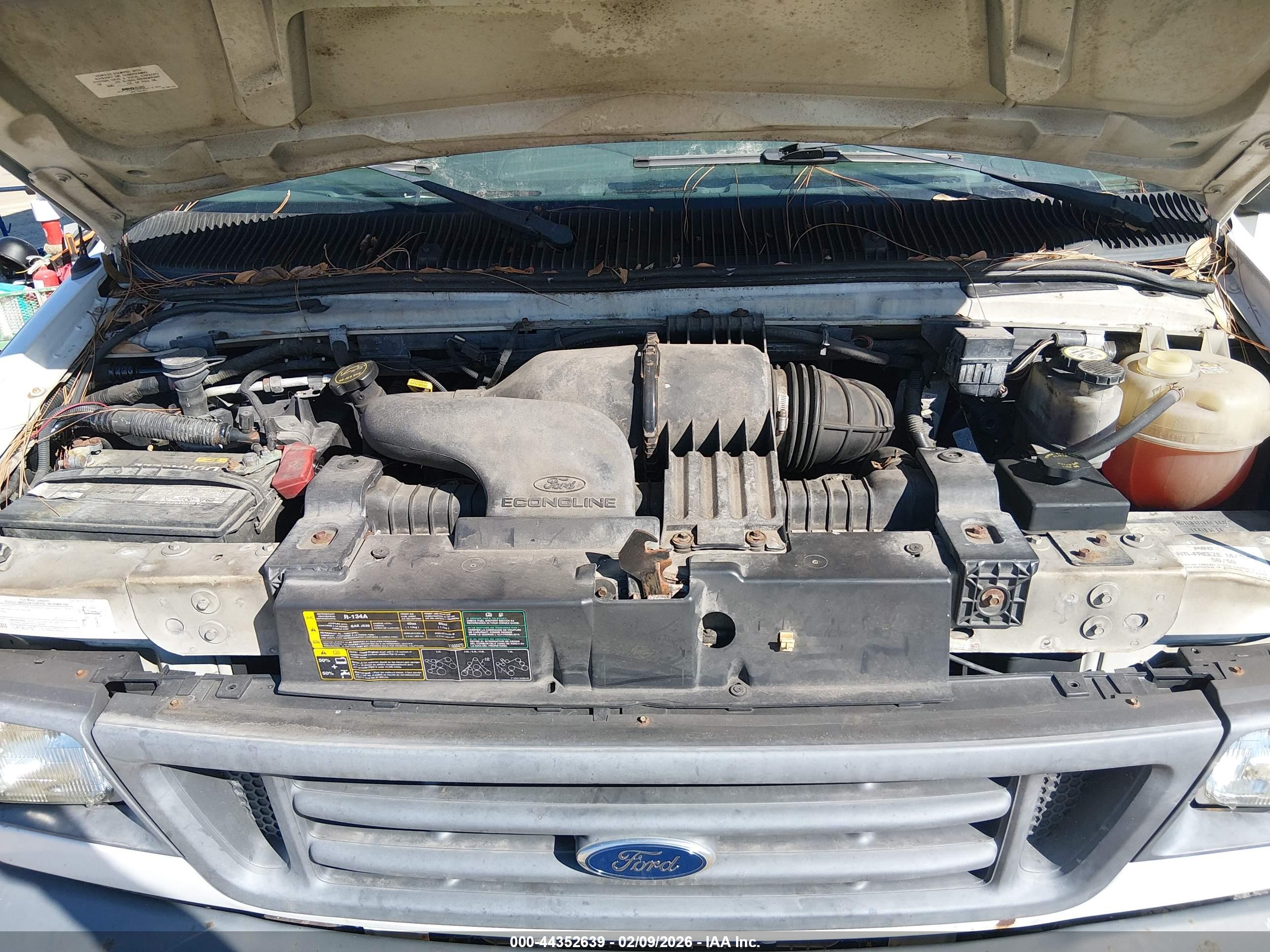 FORD E-350 image 10
