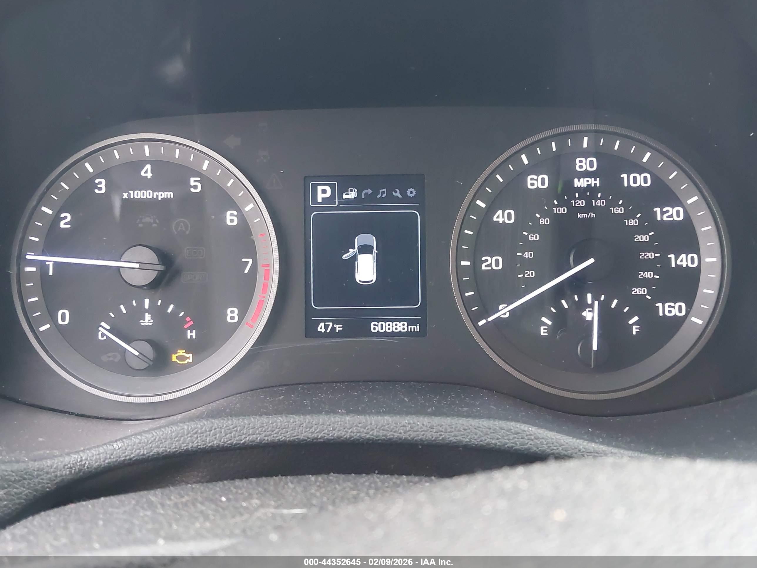 HYUNDAI TUCSON image 7